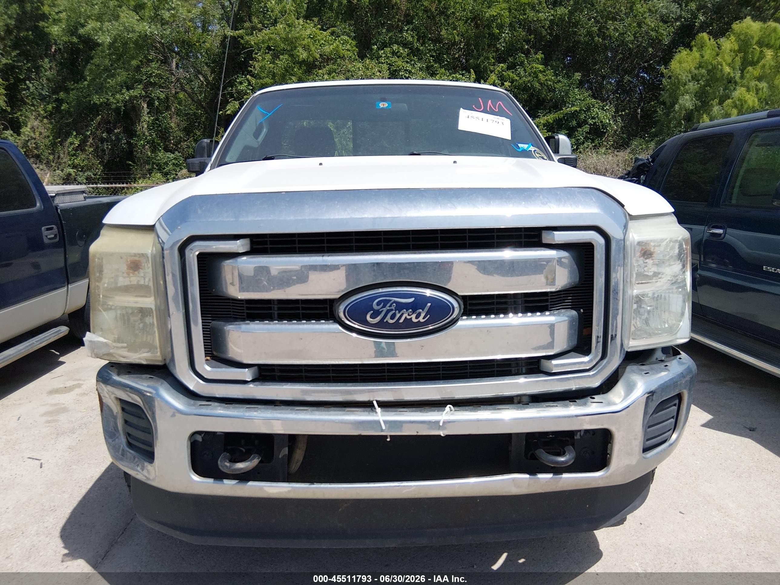 2015 Ford F-250 Xl/xlt White vin: 1FTBF2B69FEC62387