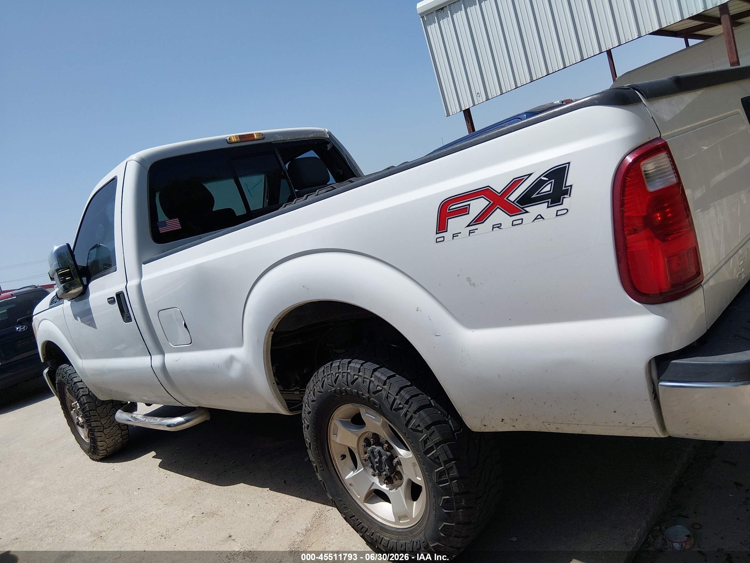 2015 Ford F-250 Xl/xlt White vin: 1FTBF2B69FEC62387