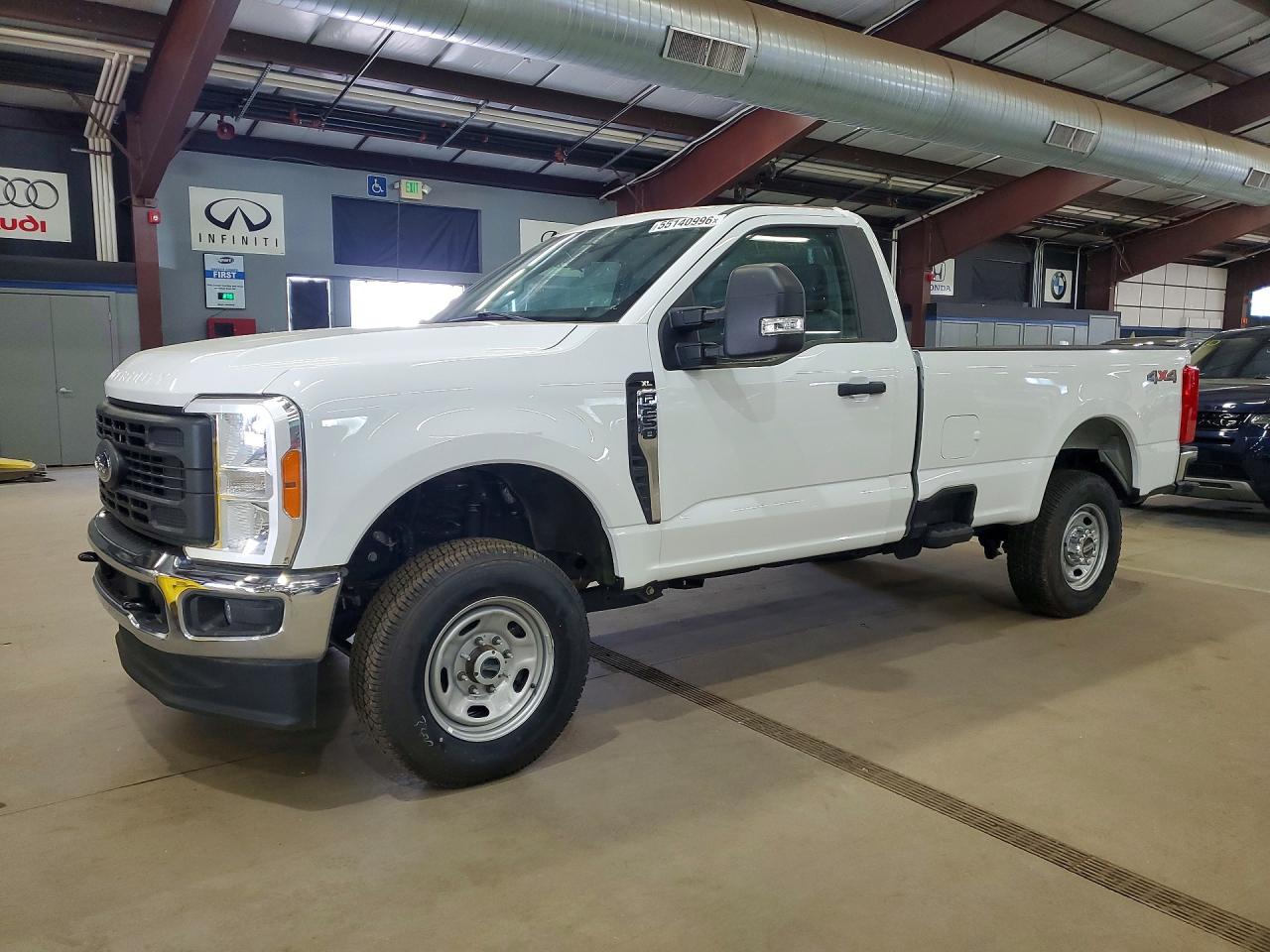 2023 Ford F250 Super Duty White vin: 1FTBF2BA4PEE00455