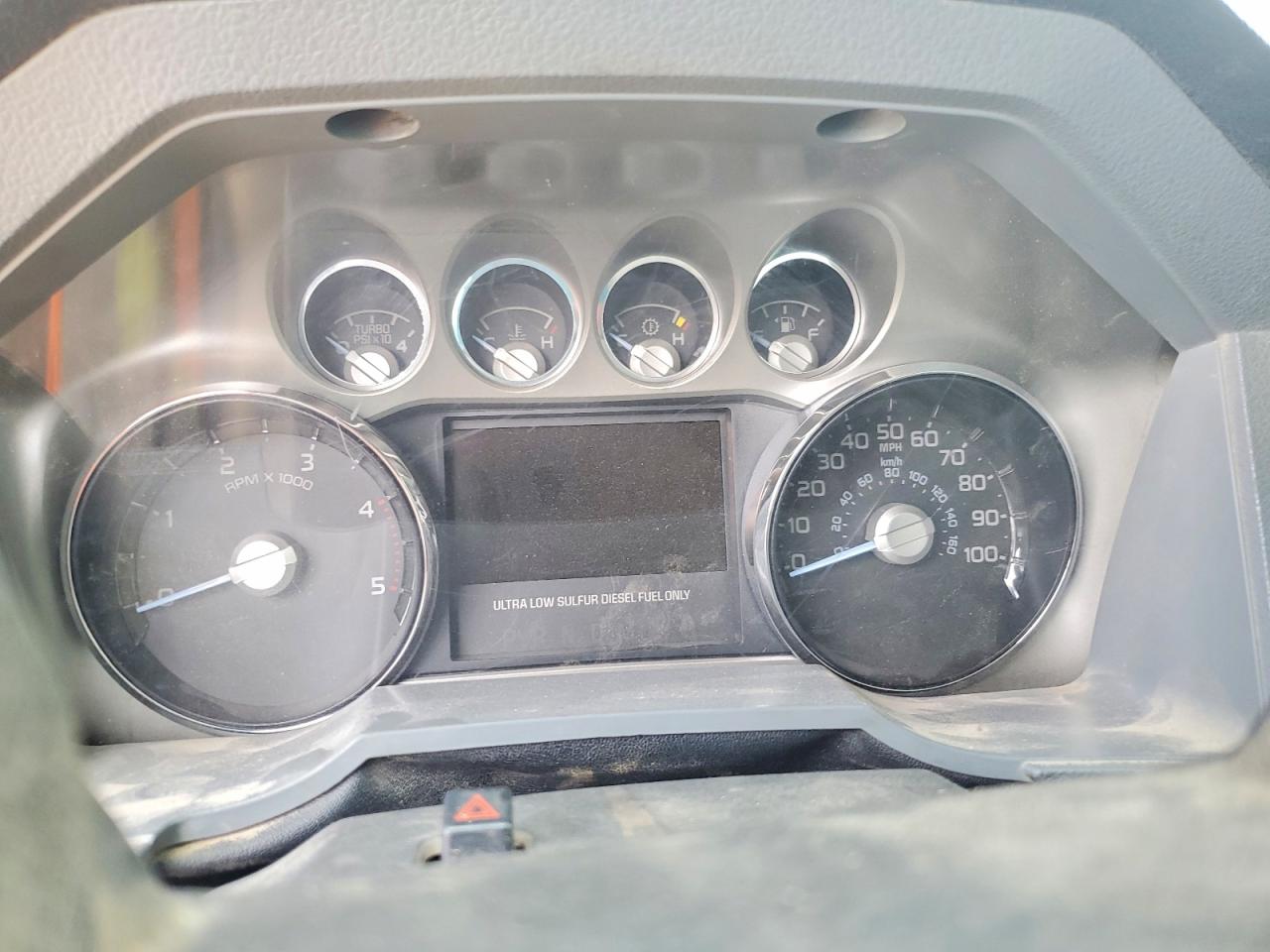 2011 Ford F250 Super Duty White vin: 1FTBF2BT4BEC14375