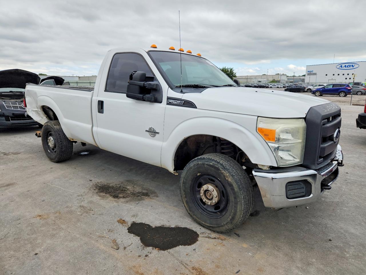 2013 Ford F250 Super Duty White vin: 1FTBF2BT4DEA37488