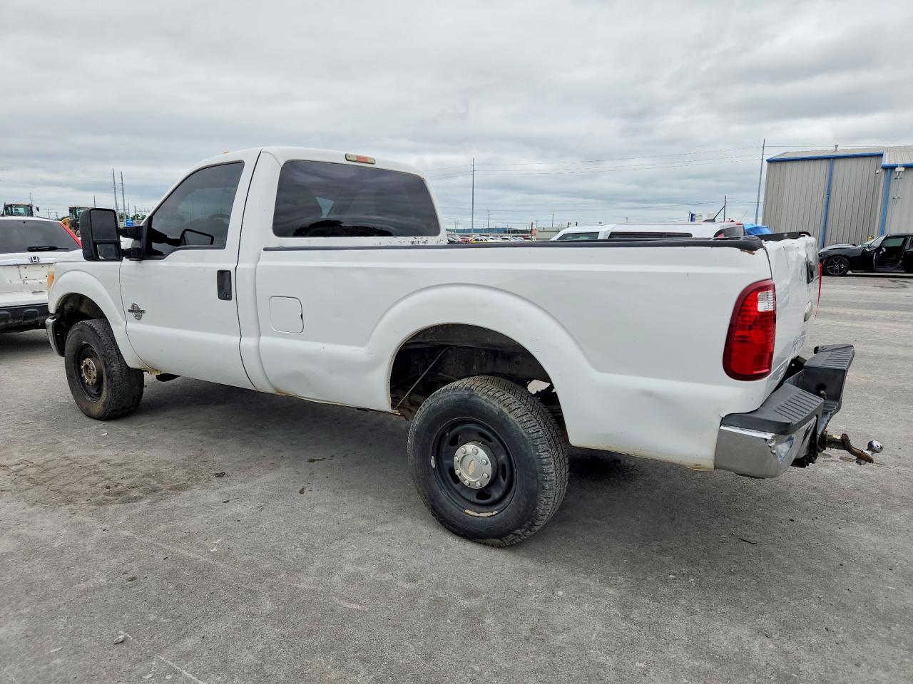 2013 Ford F250 Super Duty White vin: 1FTBF2BT4DEA37488