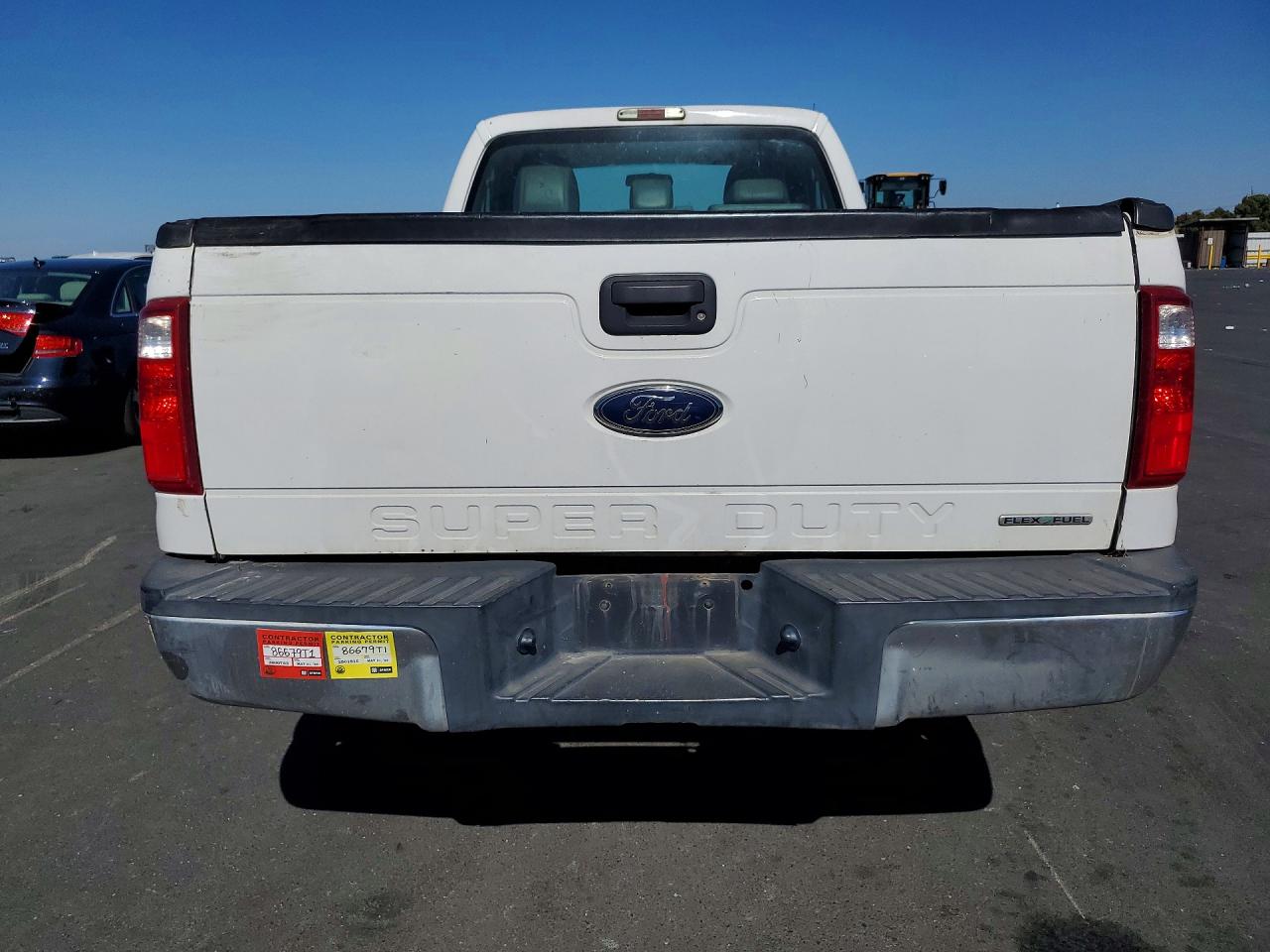 2015 Ford F350 Super Duty Белый vin: 1FTBF3A61FEB80113