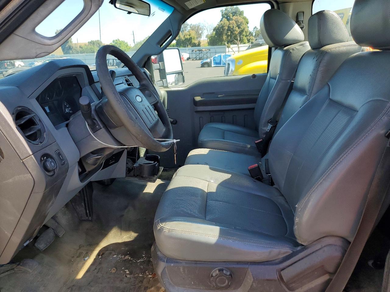 2015 Ford F350 Super Duty Белый vin: 1FTBF3A61FEB80113