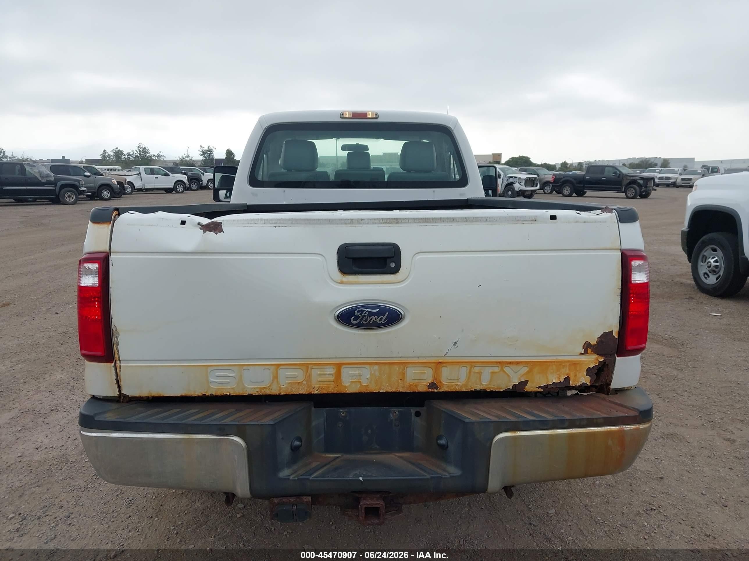 2015 Ford F-350 Xl/xlt White vin: 1FTBF3A66FED16736