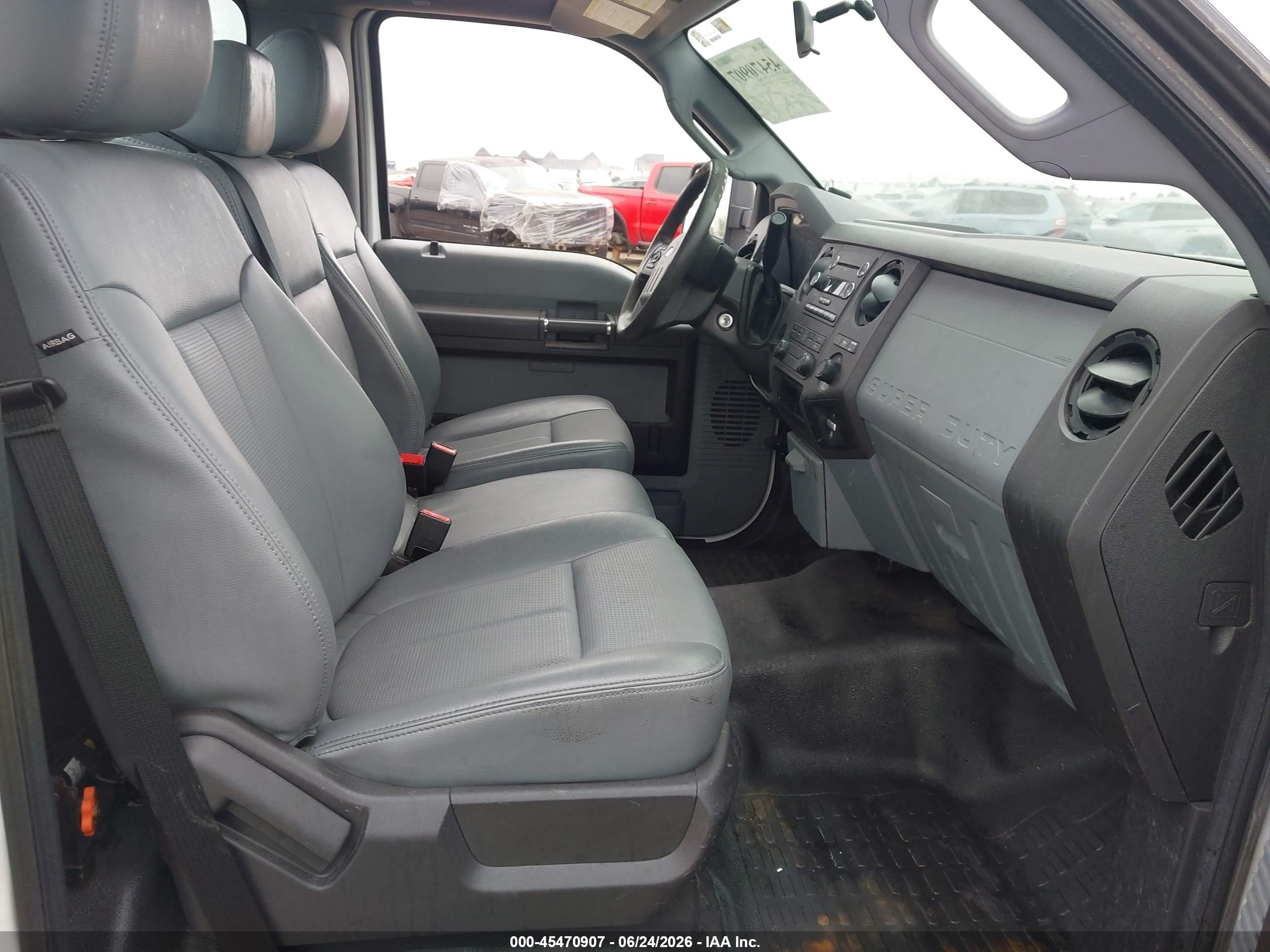 2015 Ford F-350 Xl/xlt White vin: 1FTBF3A66FED16736