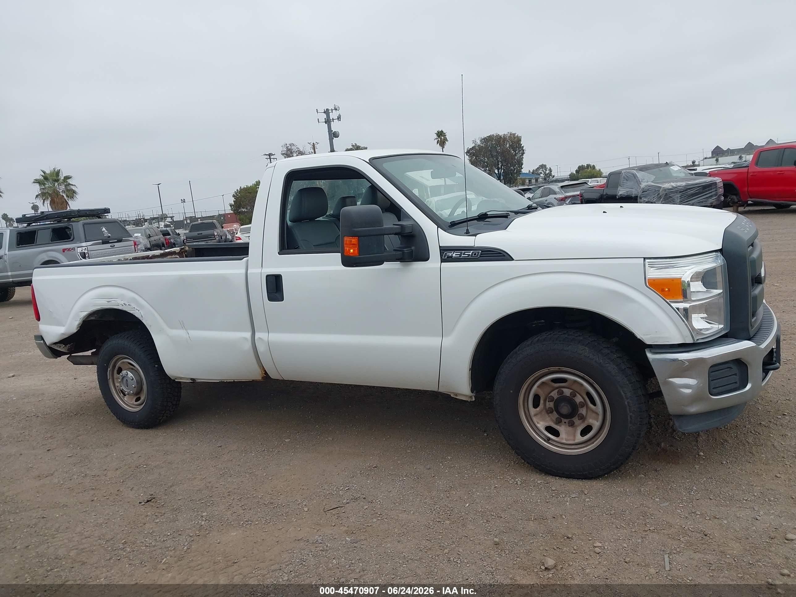 2015 Ford F-350 Xl/xlt White vin: 1FTBF3A66FED16736