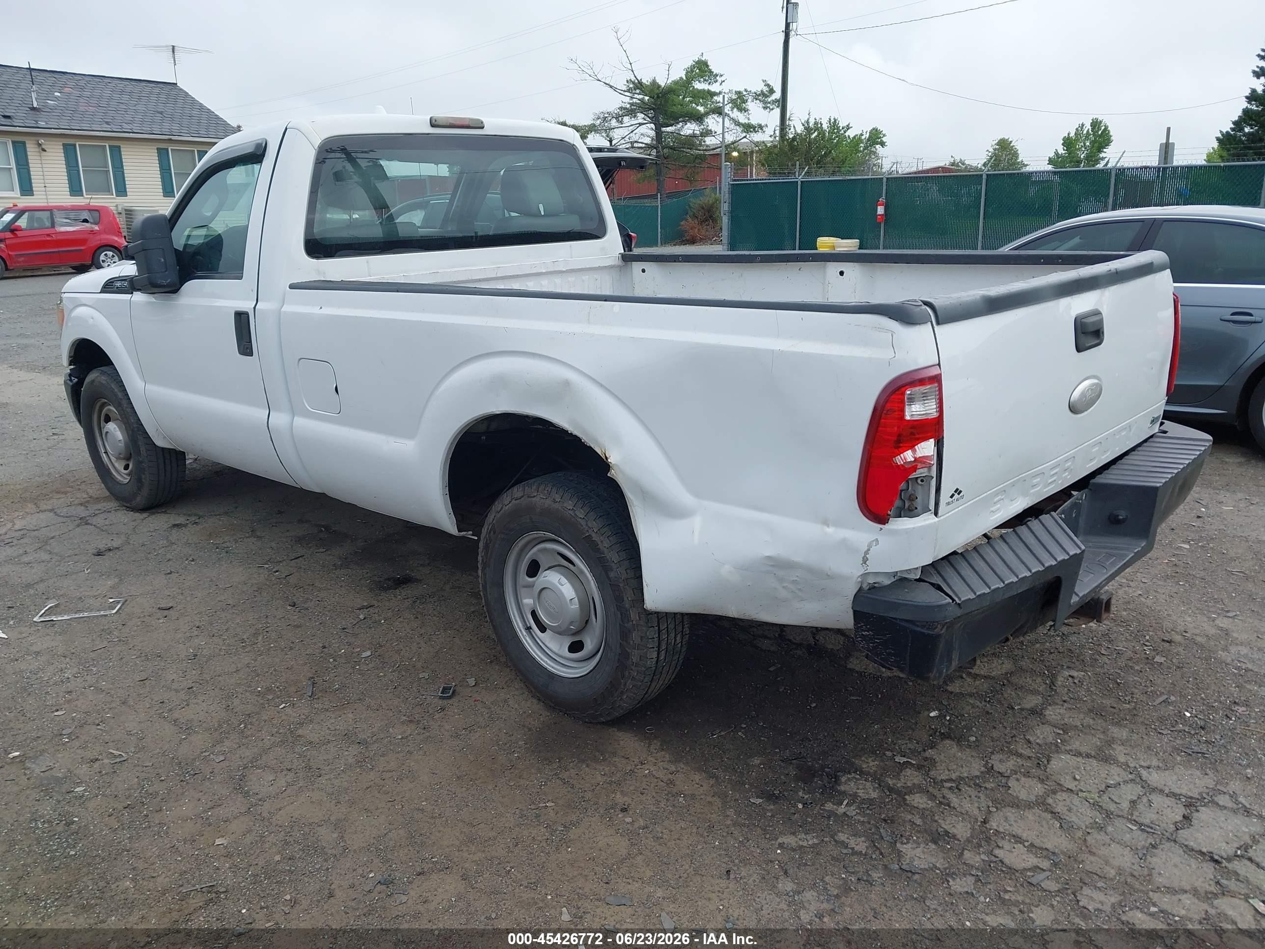 2011 Ford Super Duty F-350 Srw Xl/xlt White vin: 1FTBF3A67BEC82574