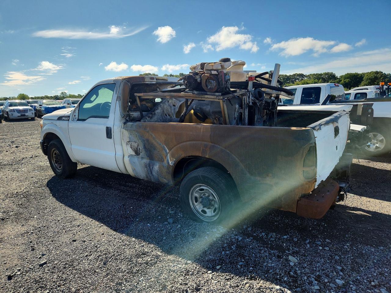 2015 Ford F350 Super Duty White vin: 1FTBF3A67FEC59270