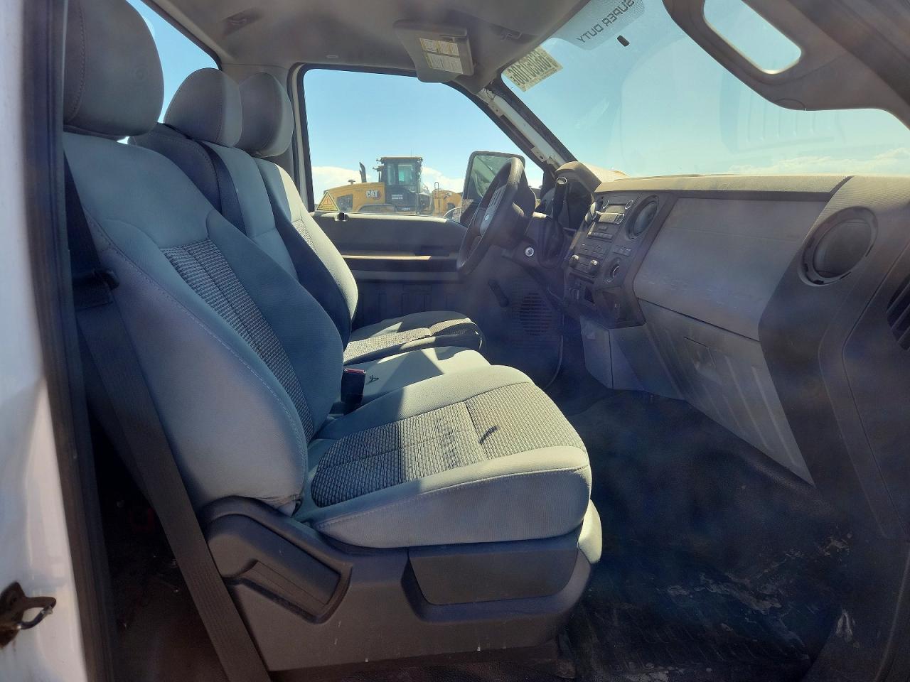 2015 Ford F-350 Super Duty White vin: 1FTBF3A68FEC26469