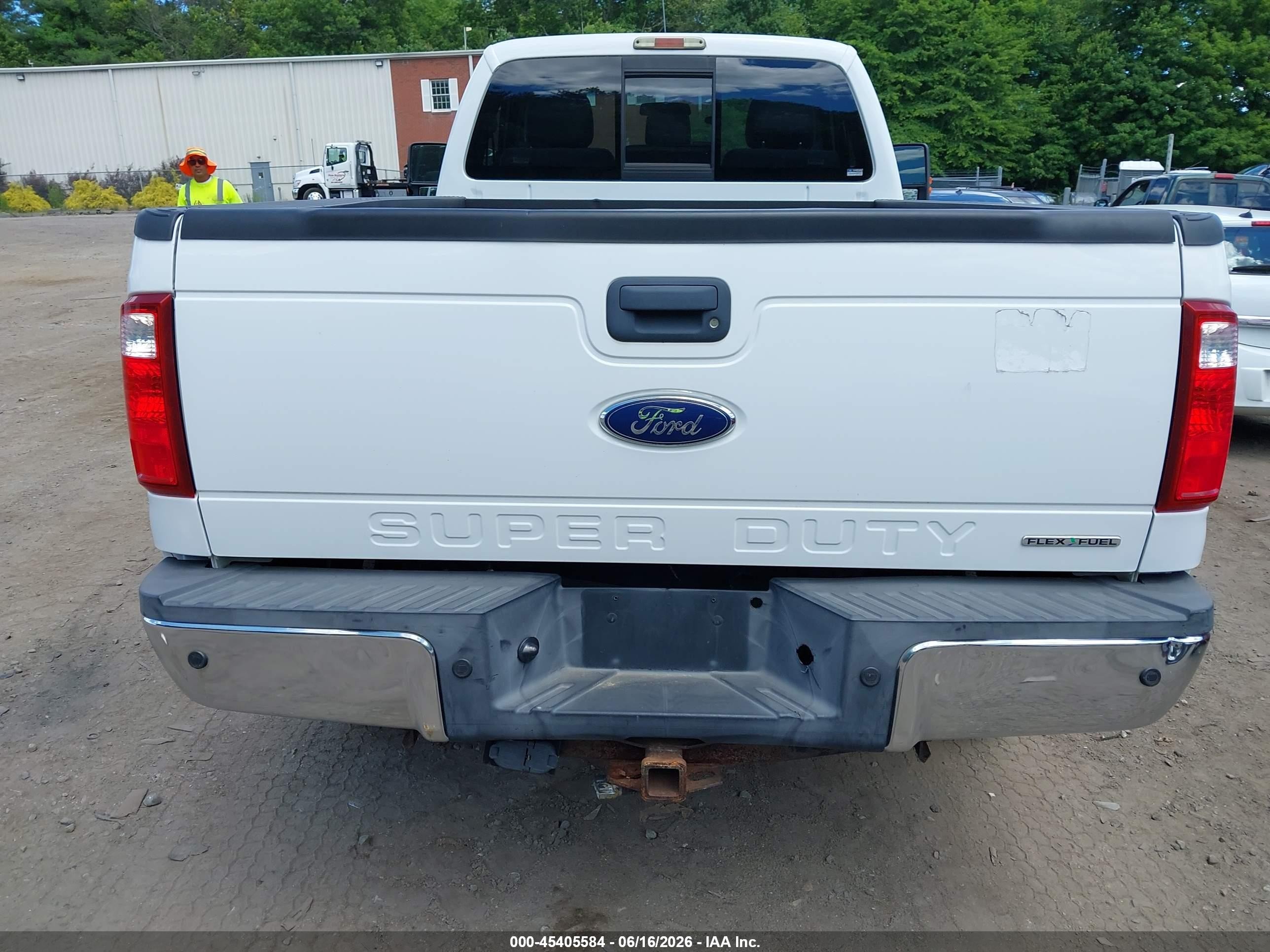 2015 Ford F-350 Xl/xlt White vin: 1FTBF3B64FEB96563