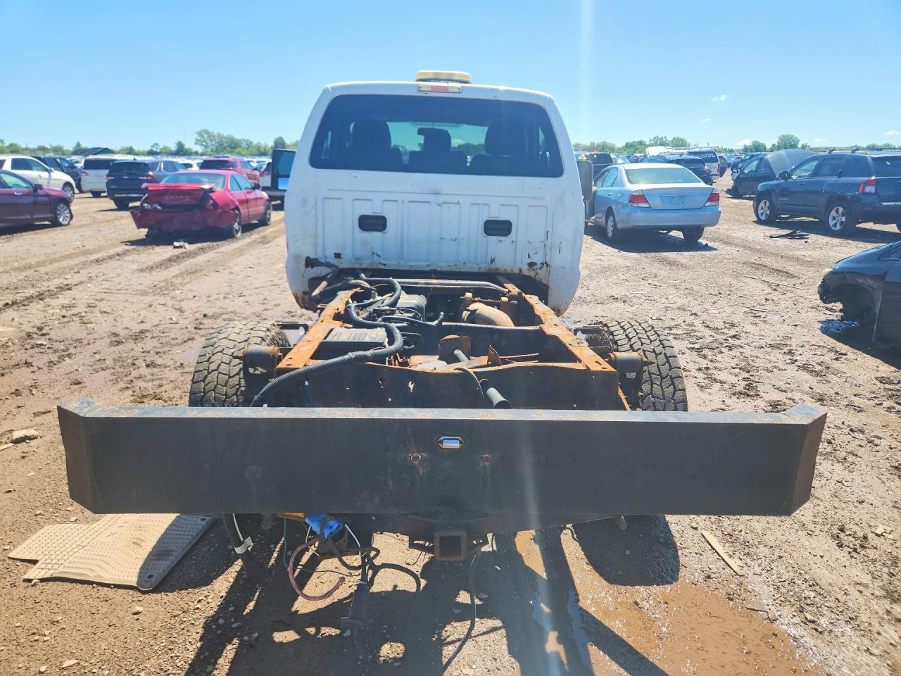 2014 Ford F350 Super Duty White vin: 1FTBF3B65EEB17254