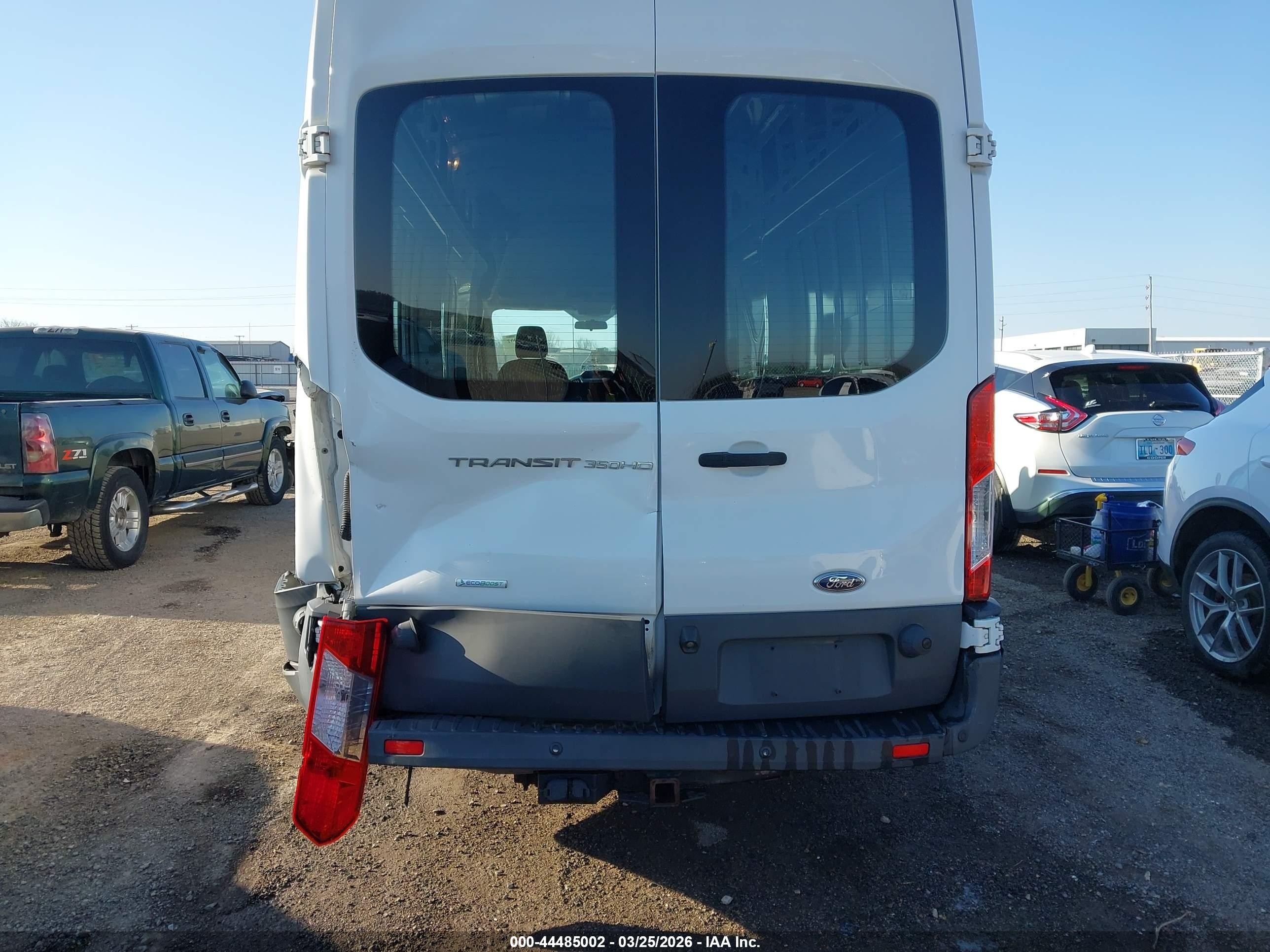2016 Ford Transit-350   Белый vin: 1FTBF4XG5GKB47236
