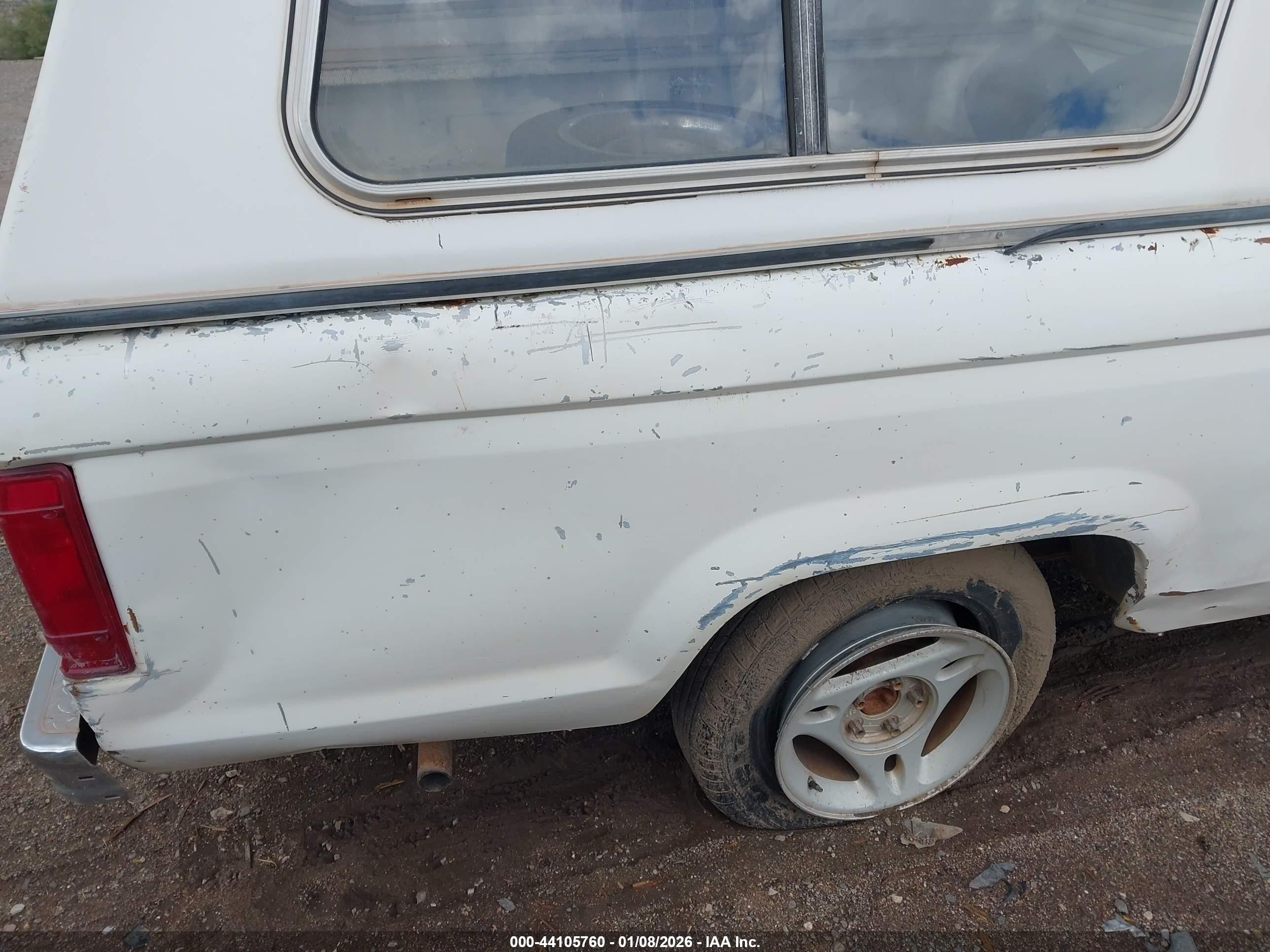 1987 Ford Ranger   White vin: 1FTBR10A0HUB75396