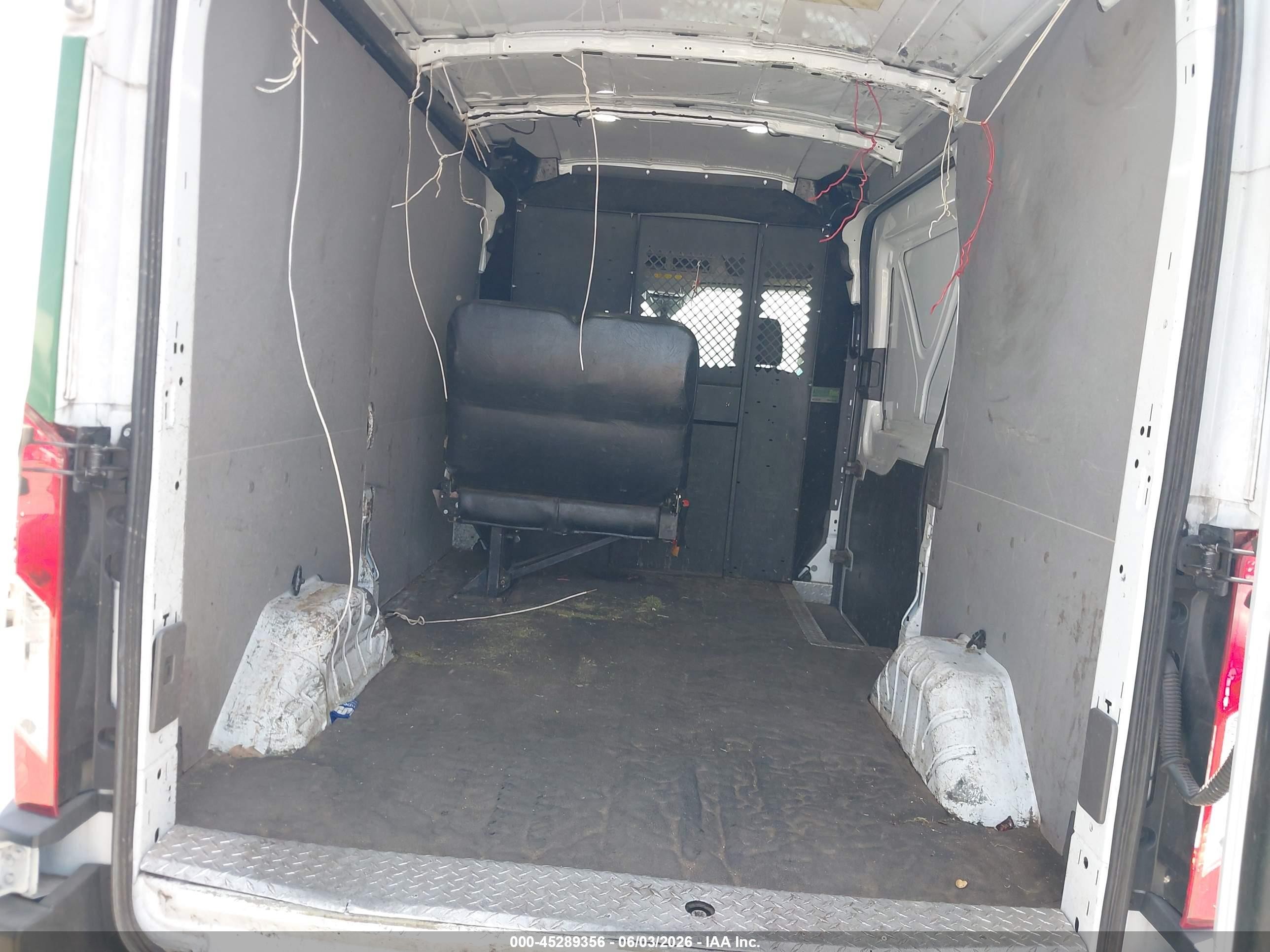 2020 Ford Transit-250 White vin: 1FTBR1C81LKB69569