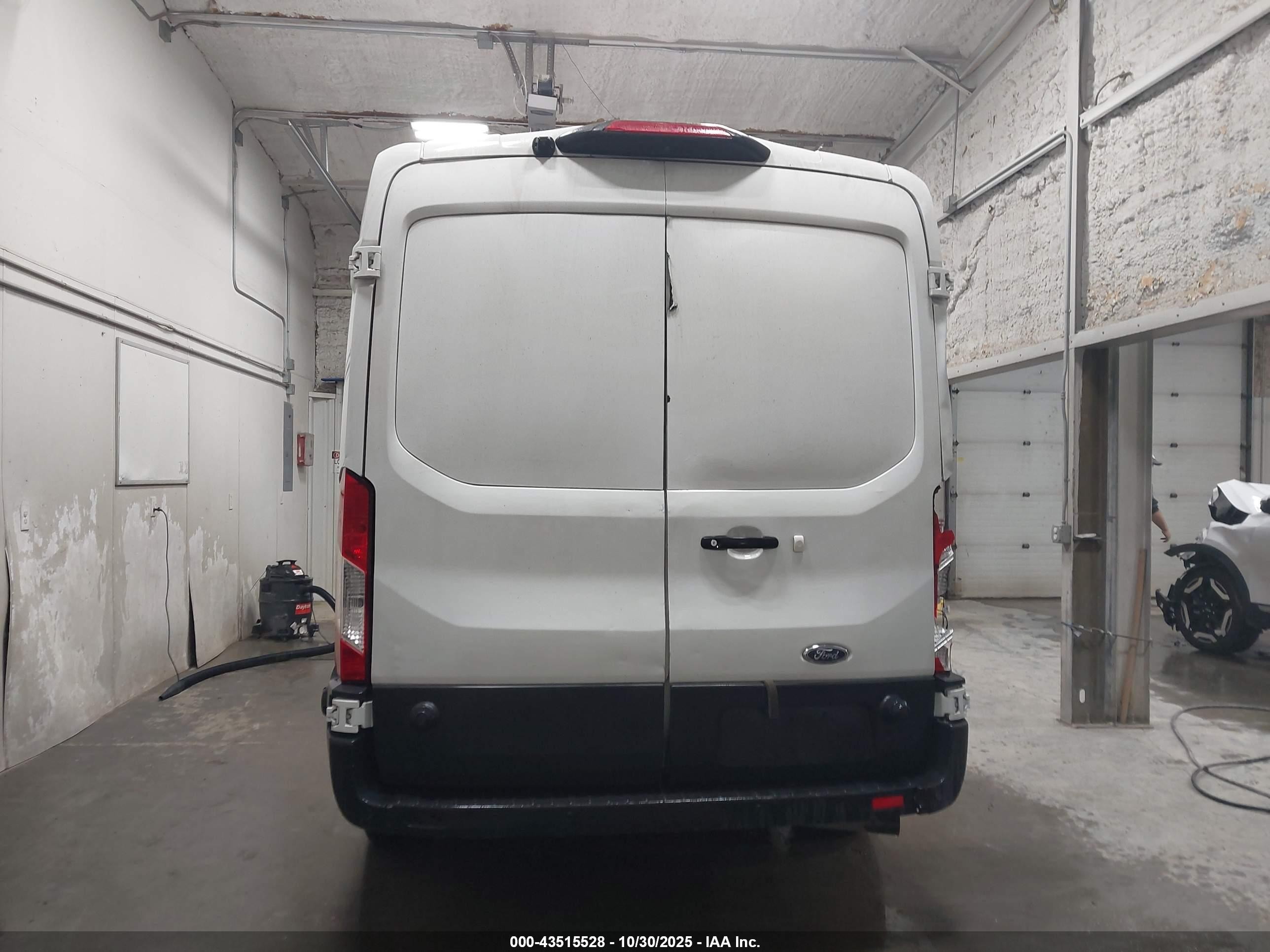 2020 Ford Transit-250   White vin: 1FTBR1C82LKB03077