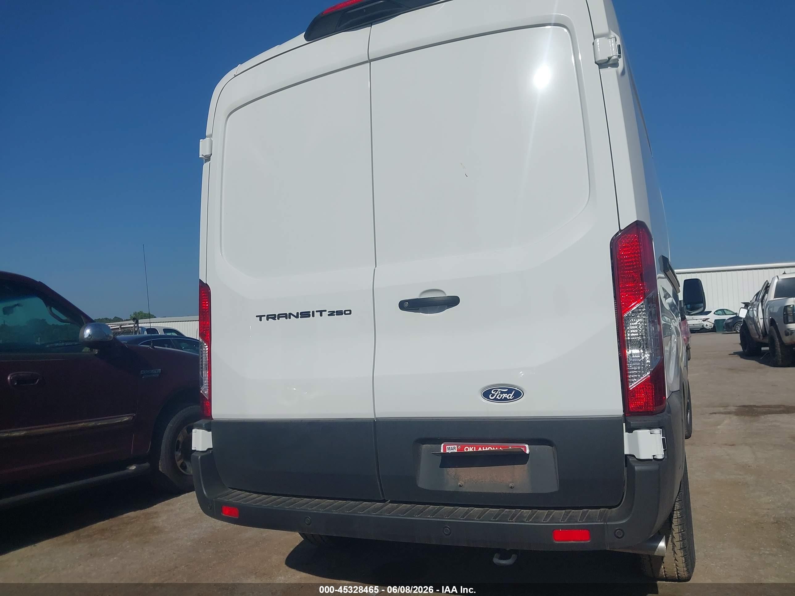 2026 Ford Transit-250   White vin: 1FTBR1C82TKA75684