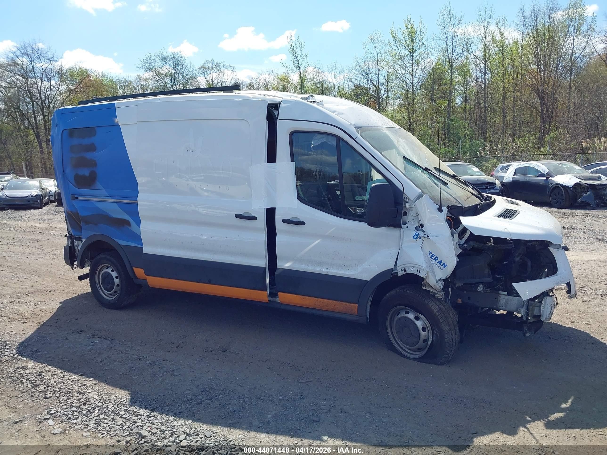 2023 Ford Transit-250   Белый vin: 1FTBR1C86PKA91988