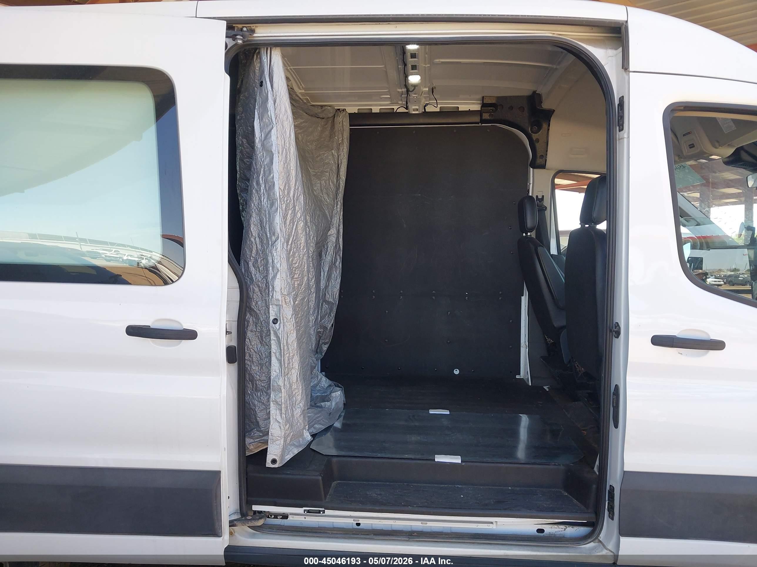 2023 Ford Transit-250   White vin: 1FTBR1C89PKA82007