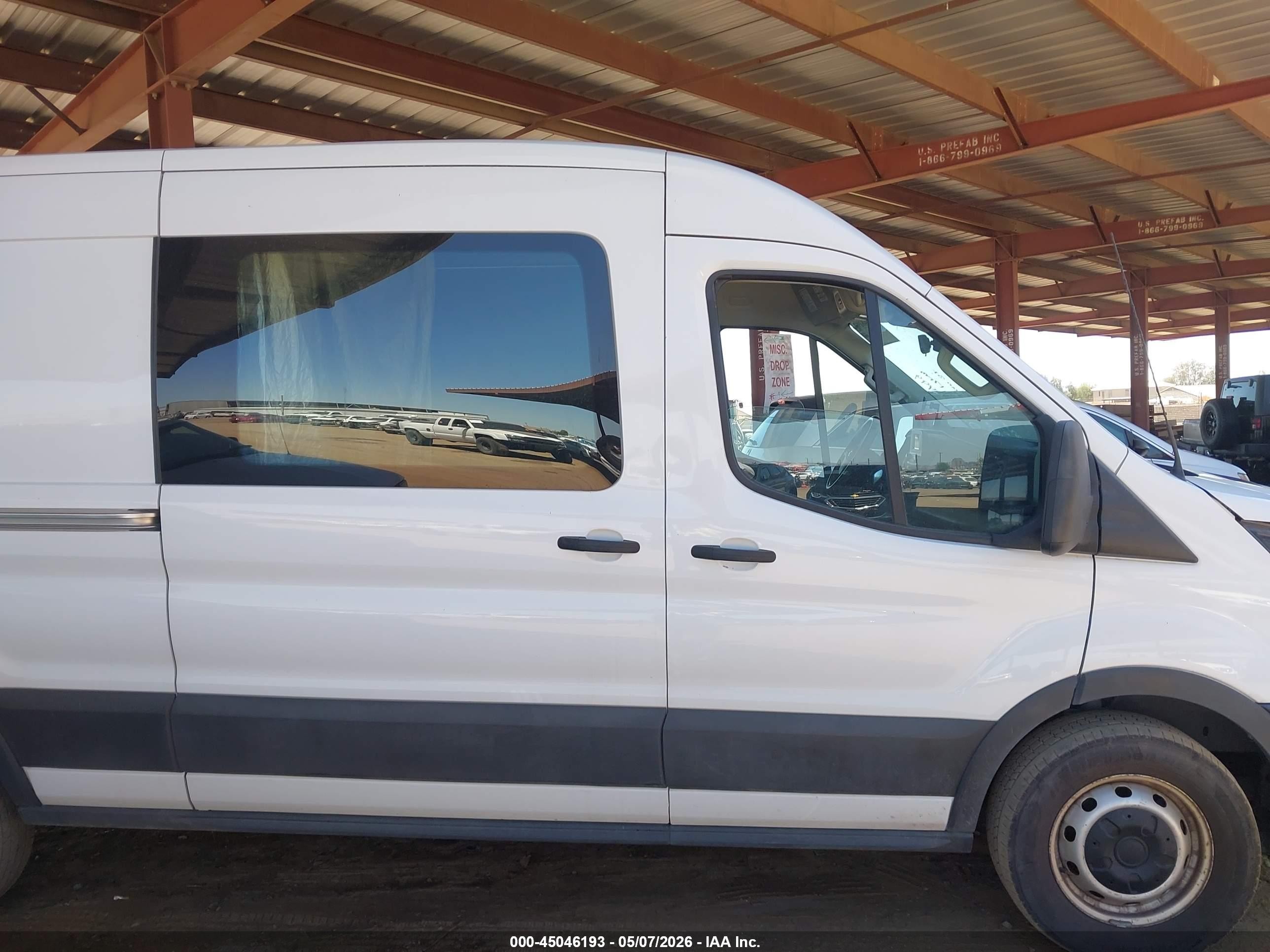 2023 Ford Transit-250   White vin: 1FTBR1C89PKA82007