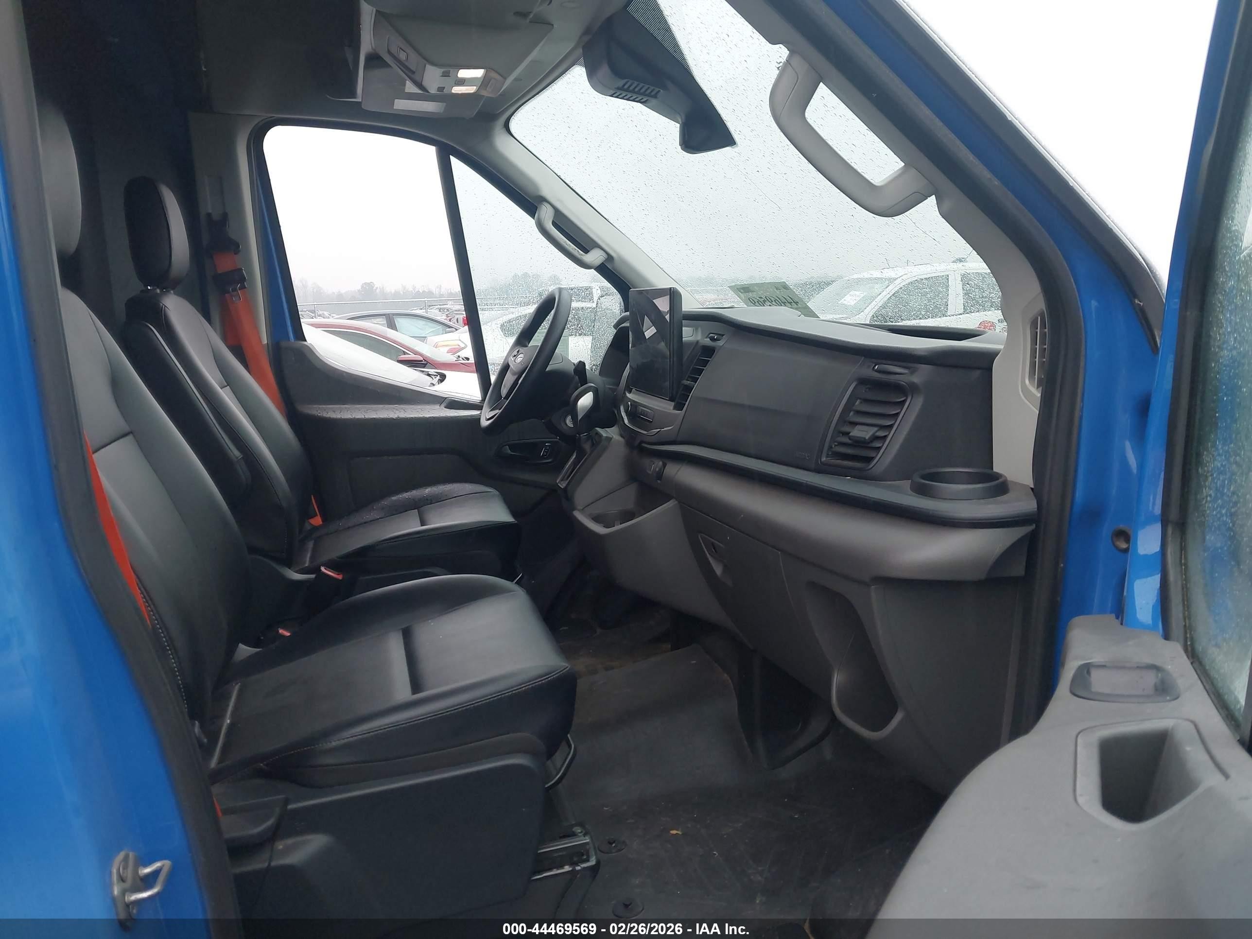 2023 Ford Transit-250   White vin: 1FTBR1C8XPKB05682