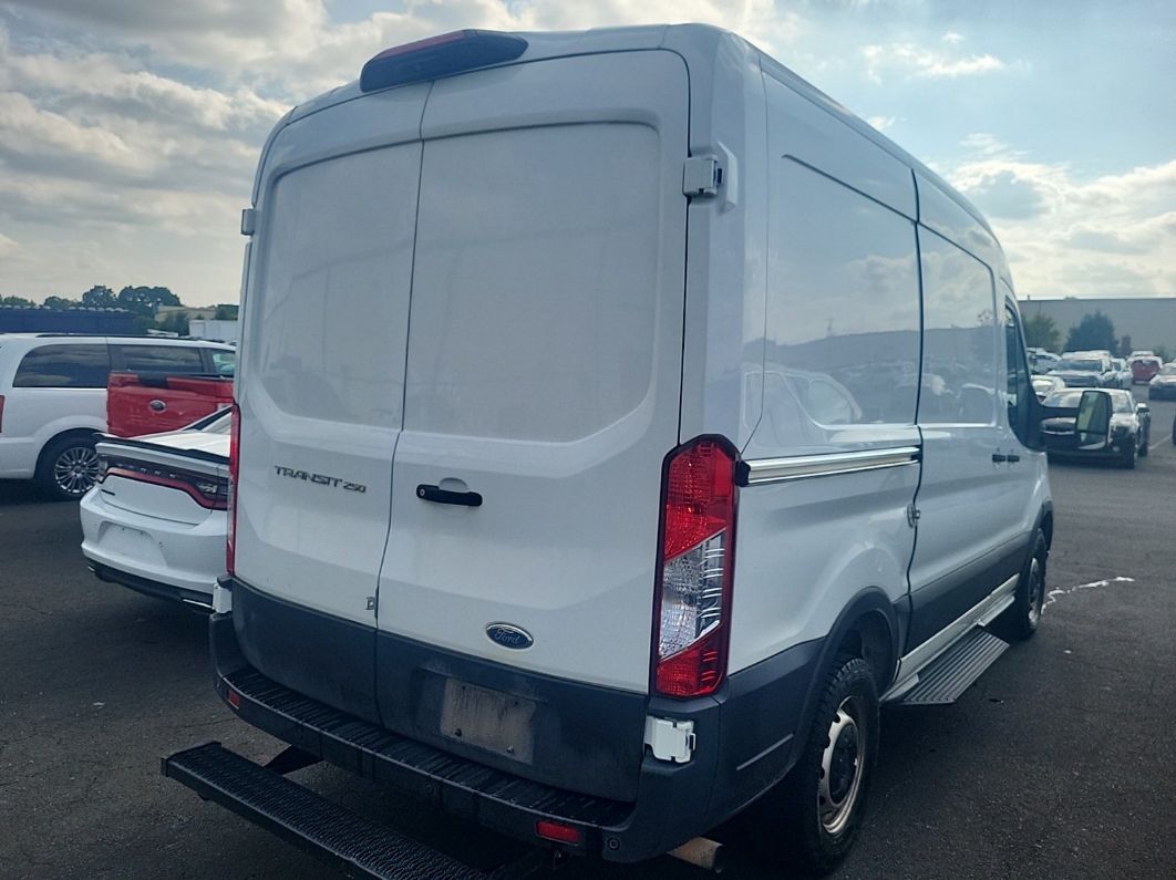 2020 Ford Transit T-250 vin: 1FTBR1CGXLKB75362