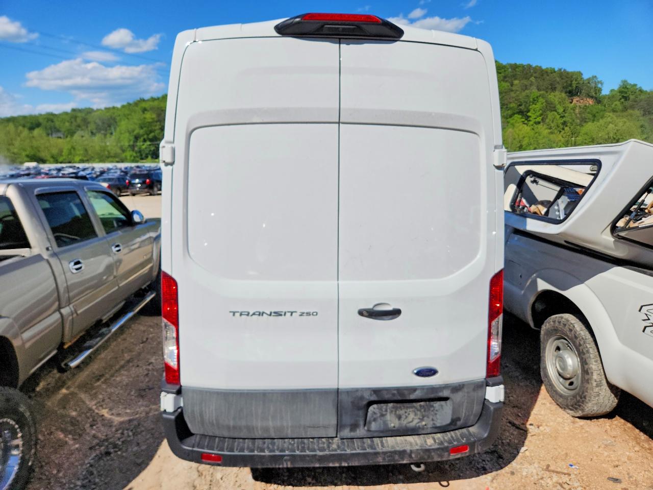 2024 Ford Transit 250 Delivery Van White vin: 1FTBR1X82RKB87694