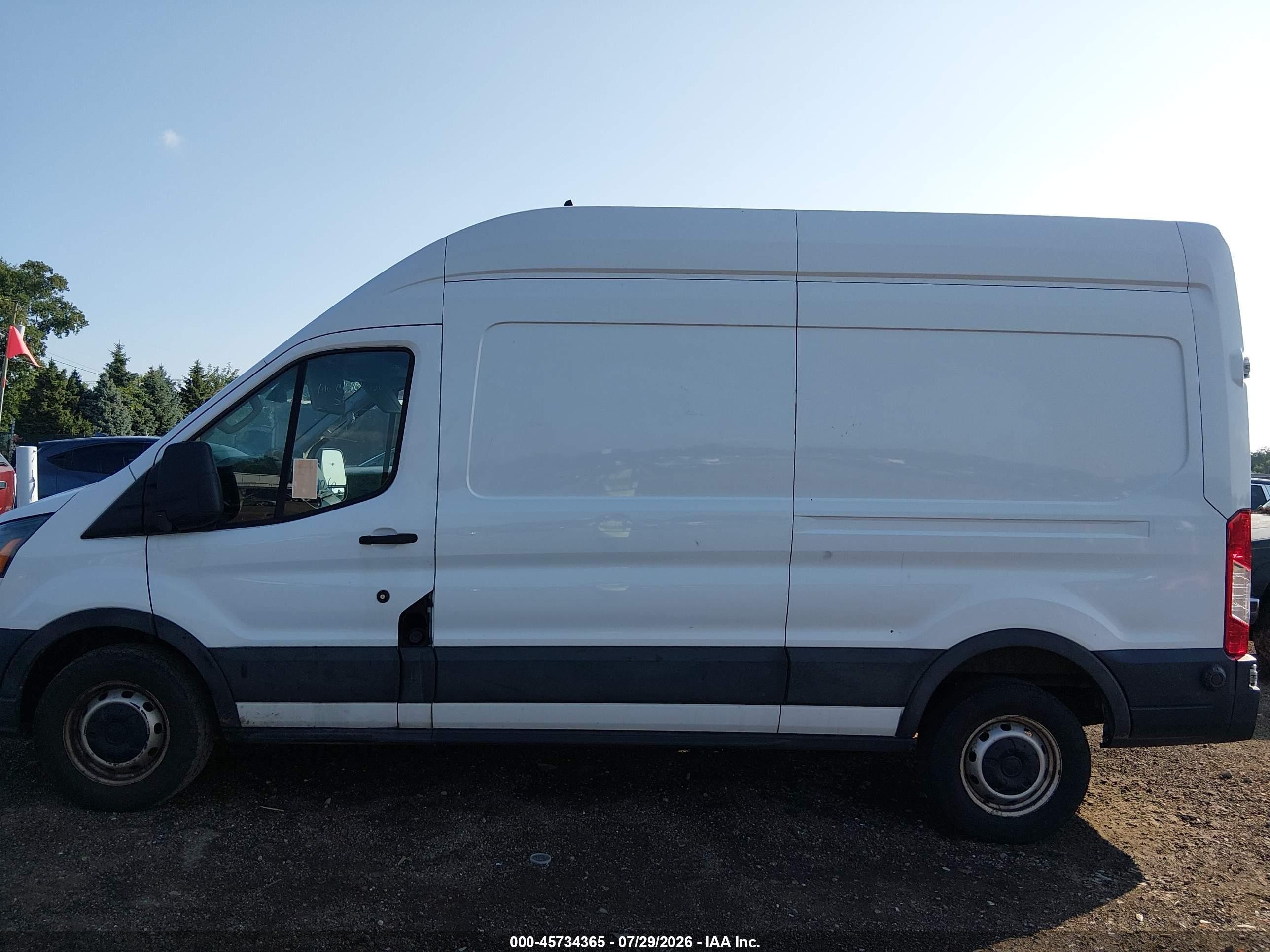 2020 Ford Transit-250   White vin: 1FTBR1X83LKB60849