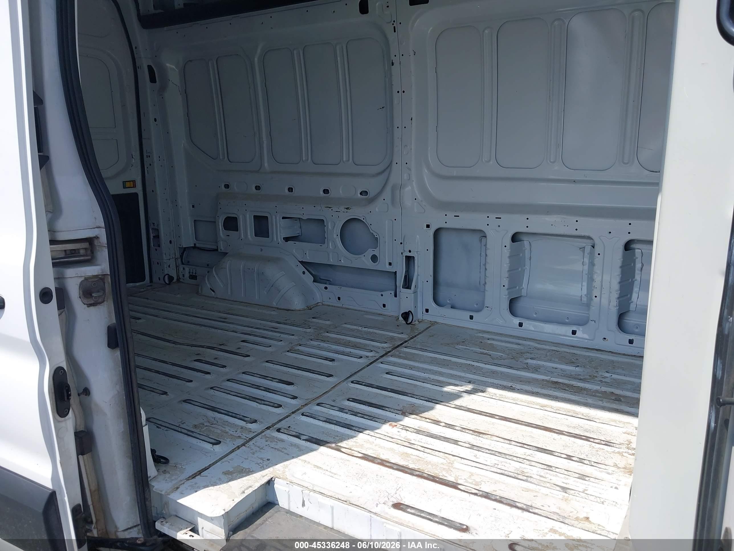 2023 Ford Transit-250   White vin: 1FTBR1X8XPKB01934