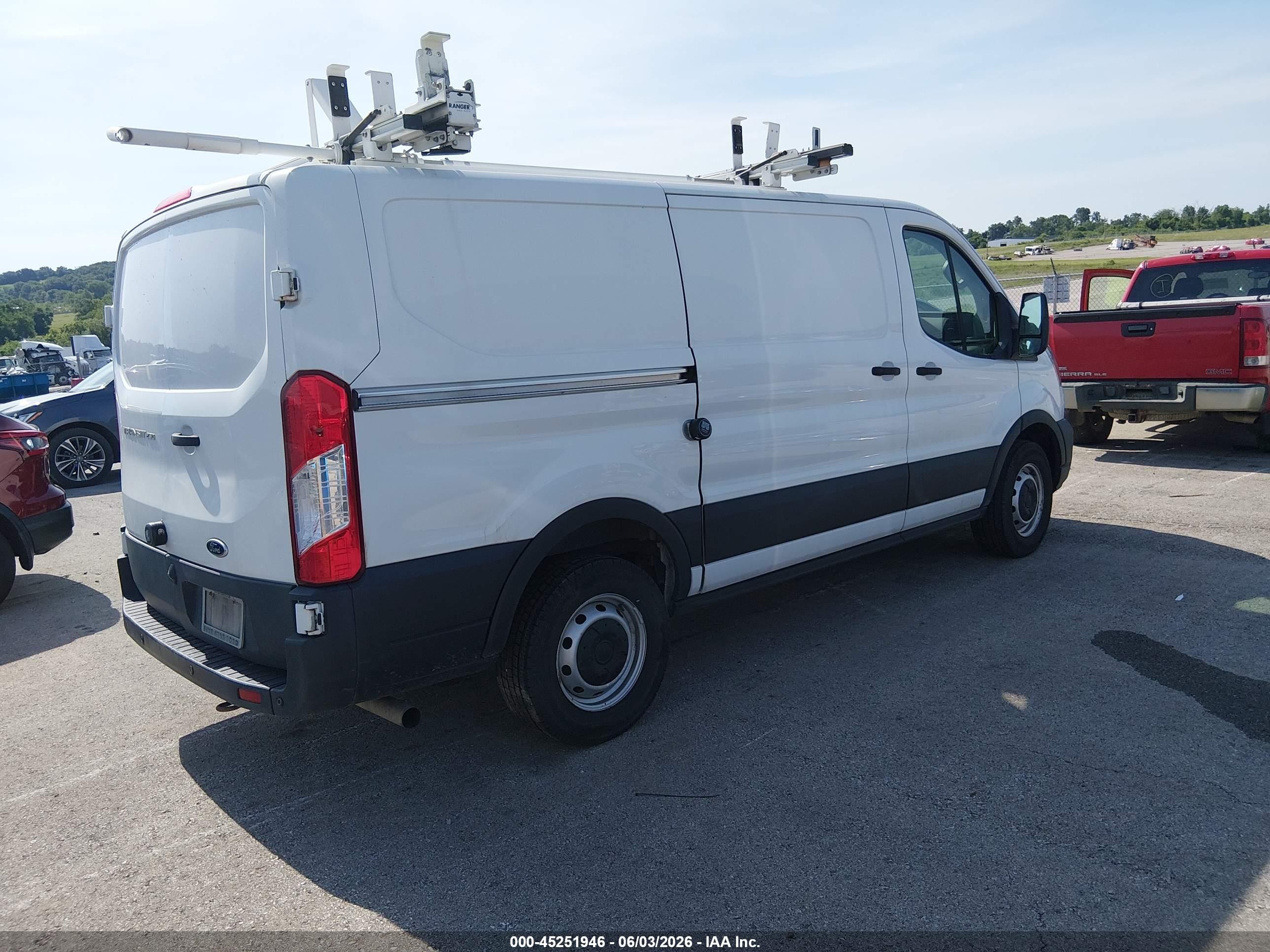 2020 Ford Transit-250   White vin: 1FTBR1Y87LKA00522