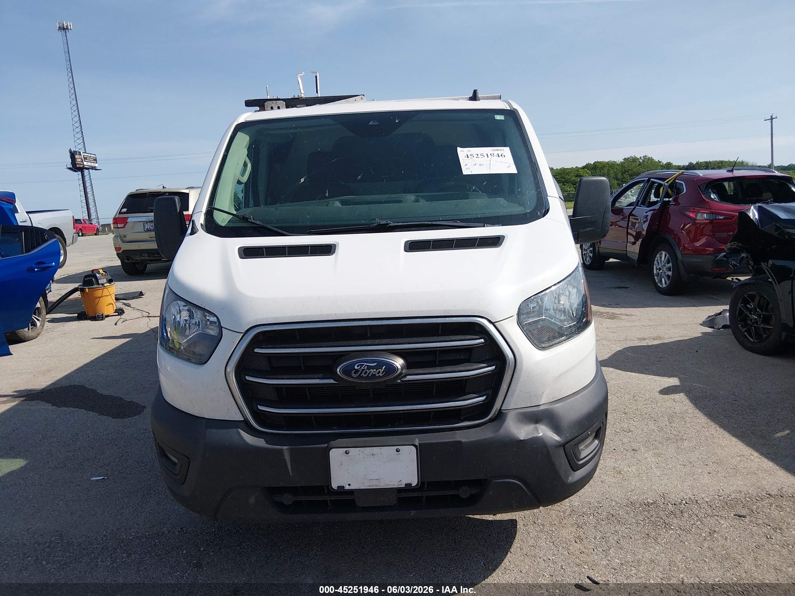 2020 Ford Transit-250   White vin: 1FTBR1Y87LKA00522