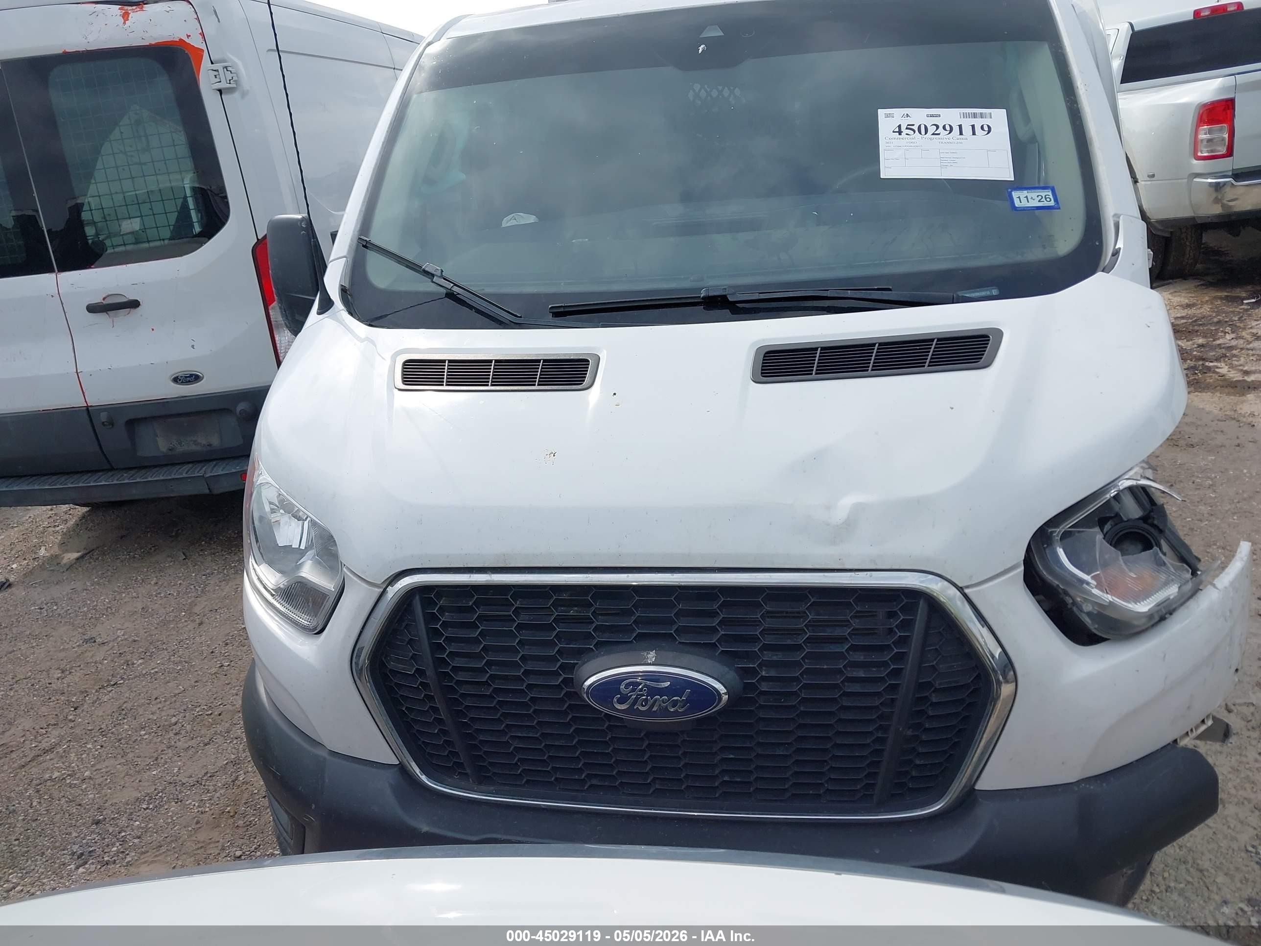 2021 Ford Transit-250   White vin: 1FTBR1Y8XMKA26713