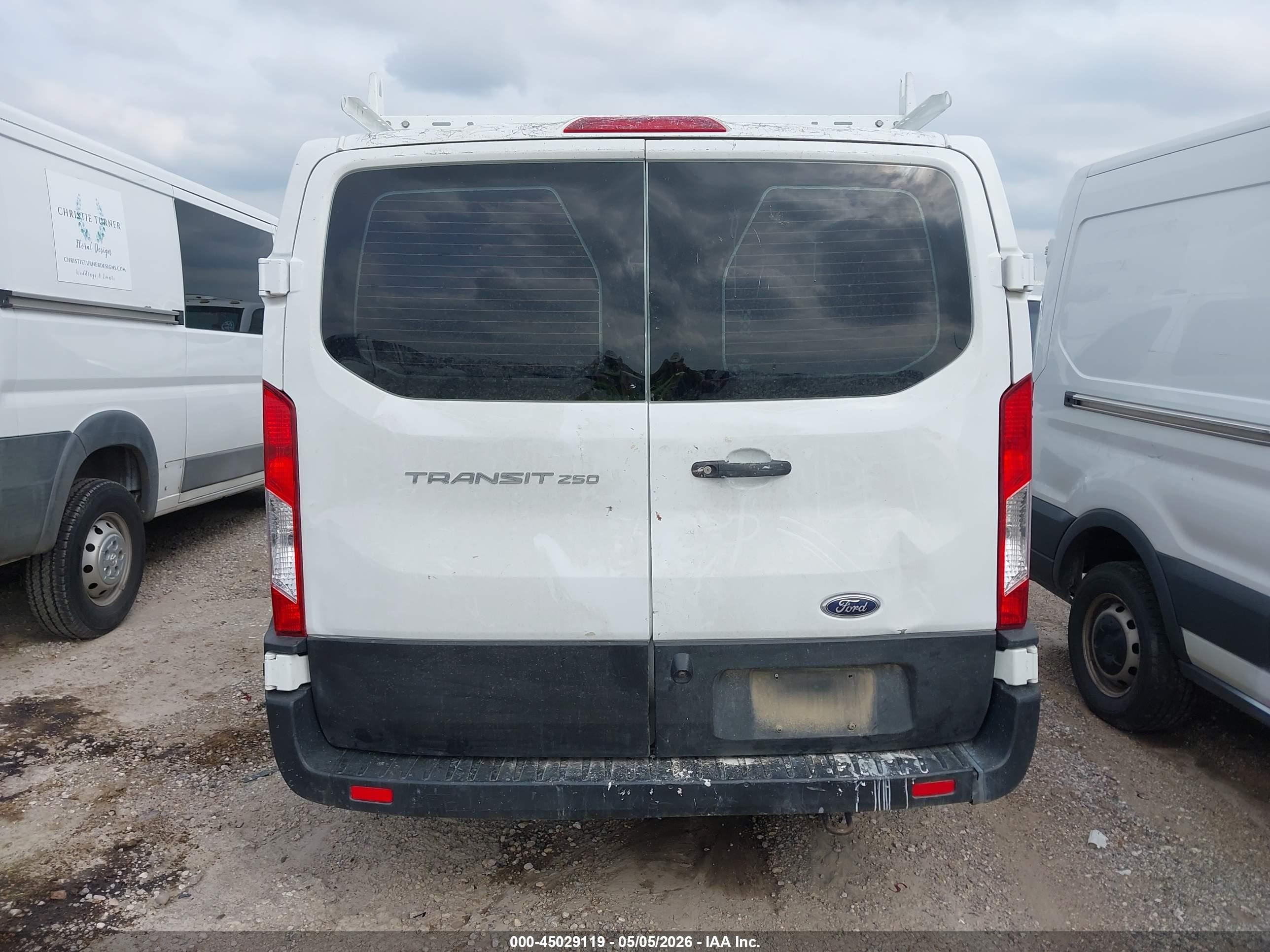 2021 Ford Transit-250   White vin: 1FTBR1Y8XMKA26713