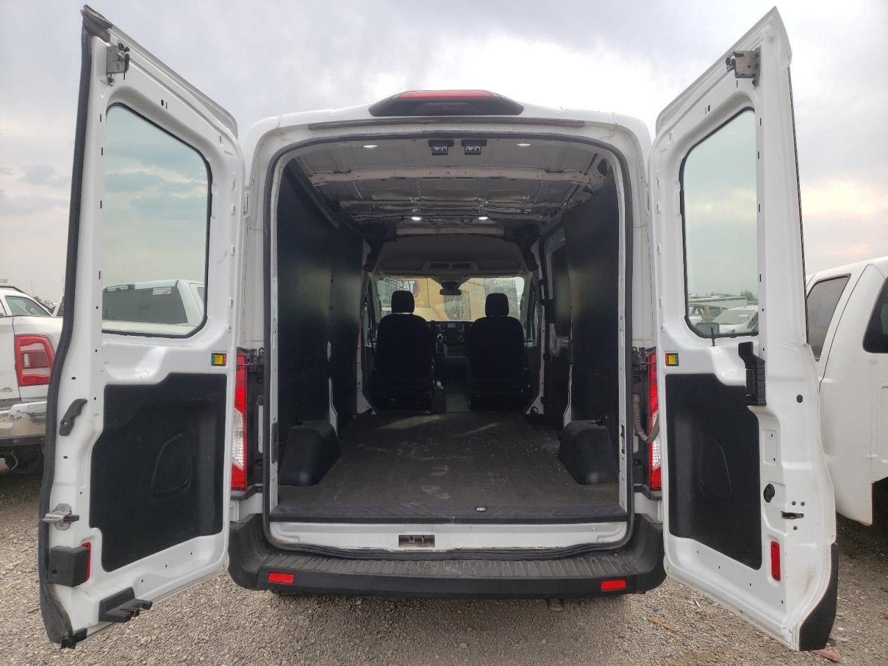 2020 Ford Transit T-250 White vin: 1FTBR2C80LKA04389