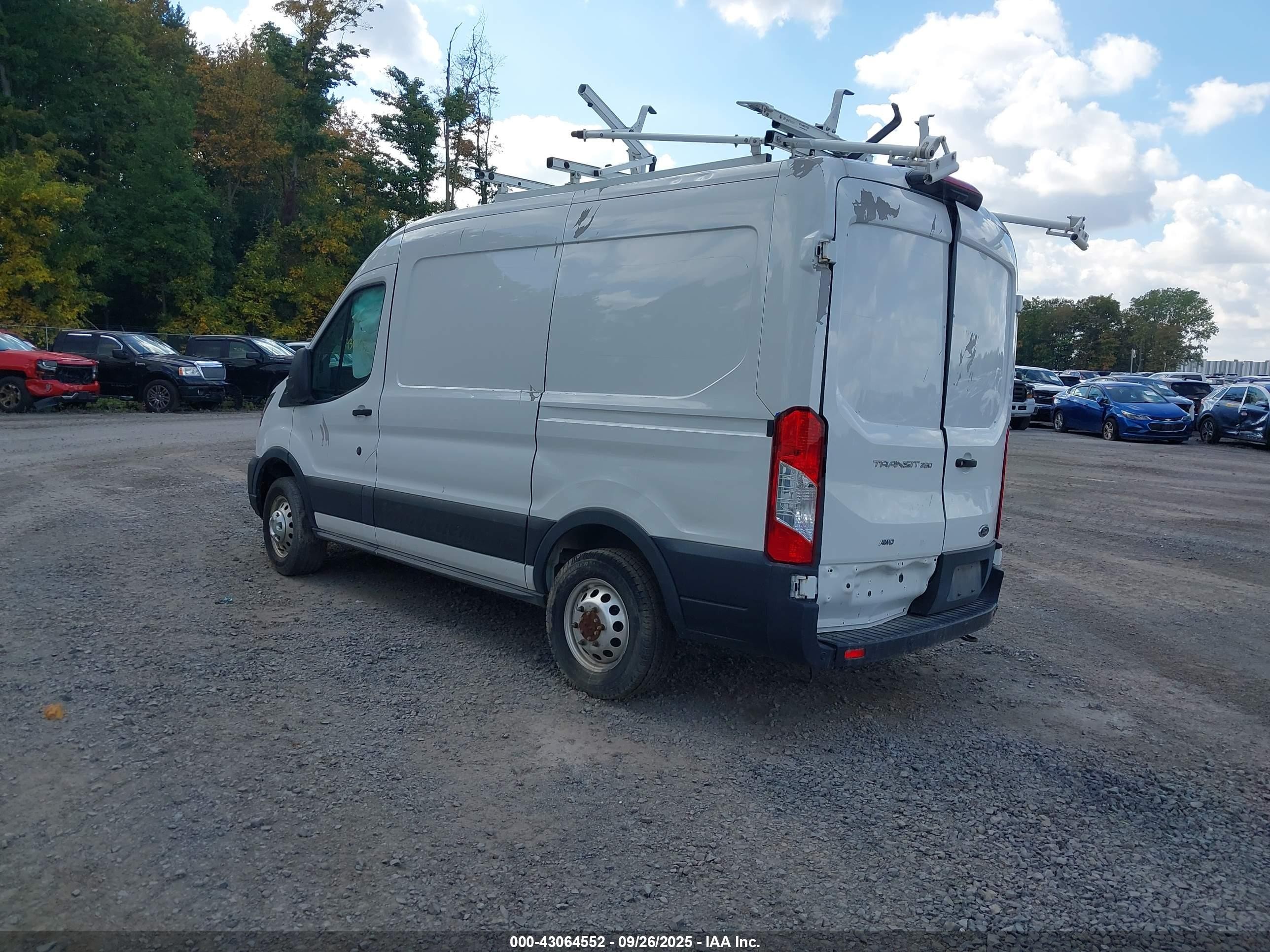 2020 Ford Transit-250   Белый vin: 1FTBR2C85LKA83039