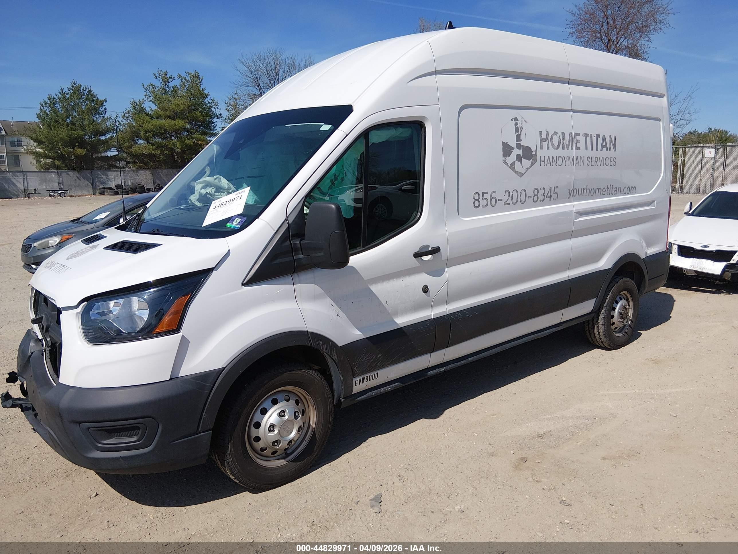 2022 Ford Transit-250   White vin: 1FTBR2X87NKA68233