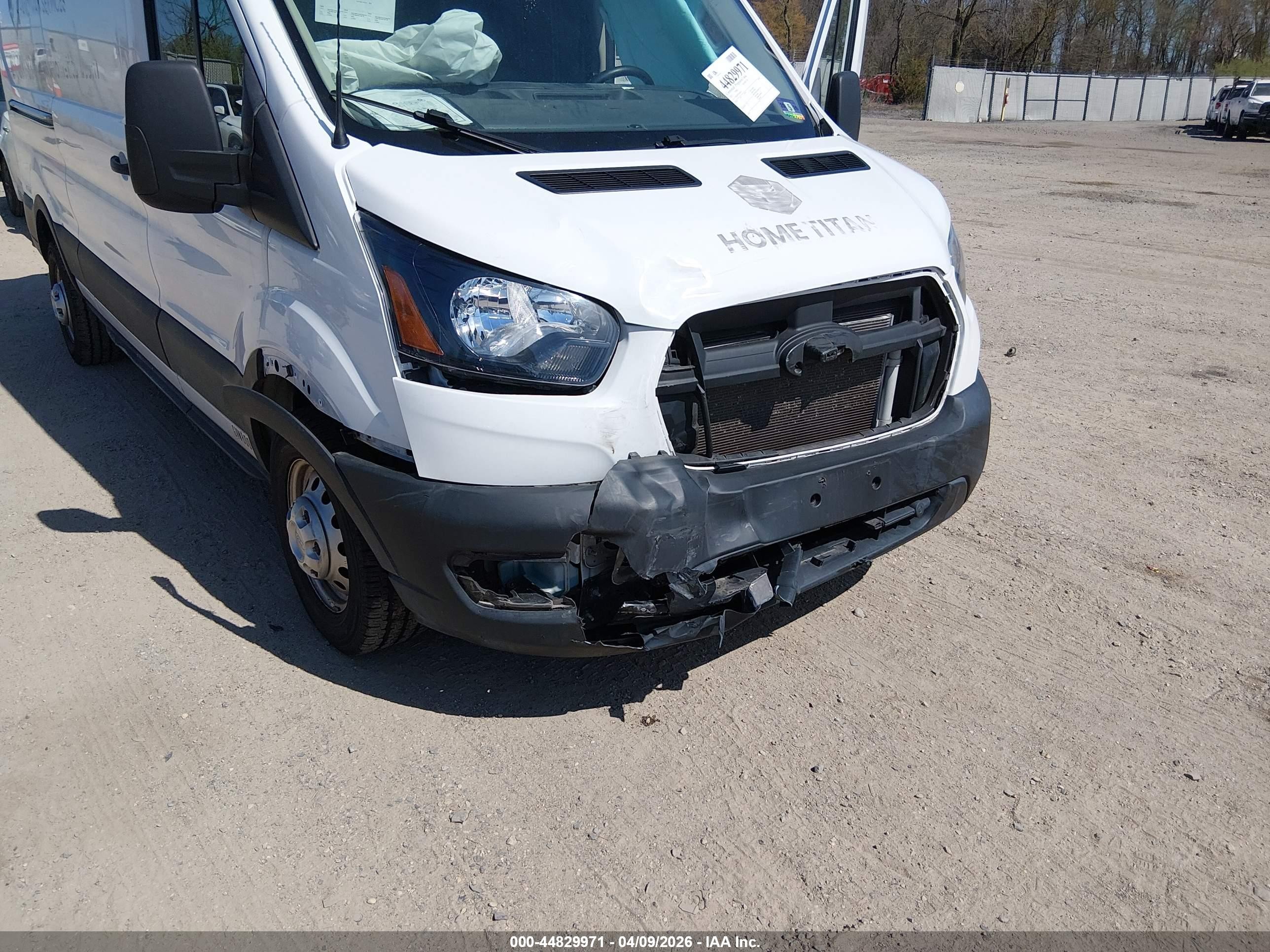 2022 Ford Transit-250   White vin: 1FTBR2X87NKA68233
