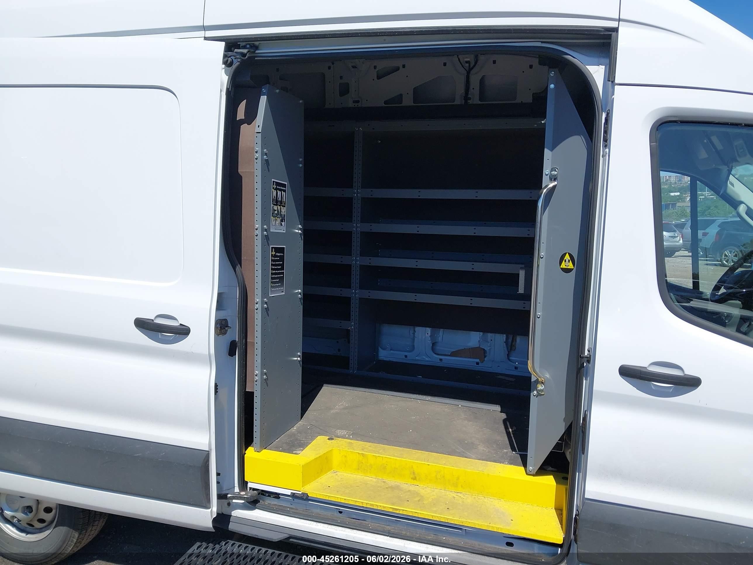2023 Ford Transit-250   White vin: 1FTBR2X89PKB26751