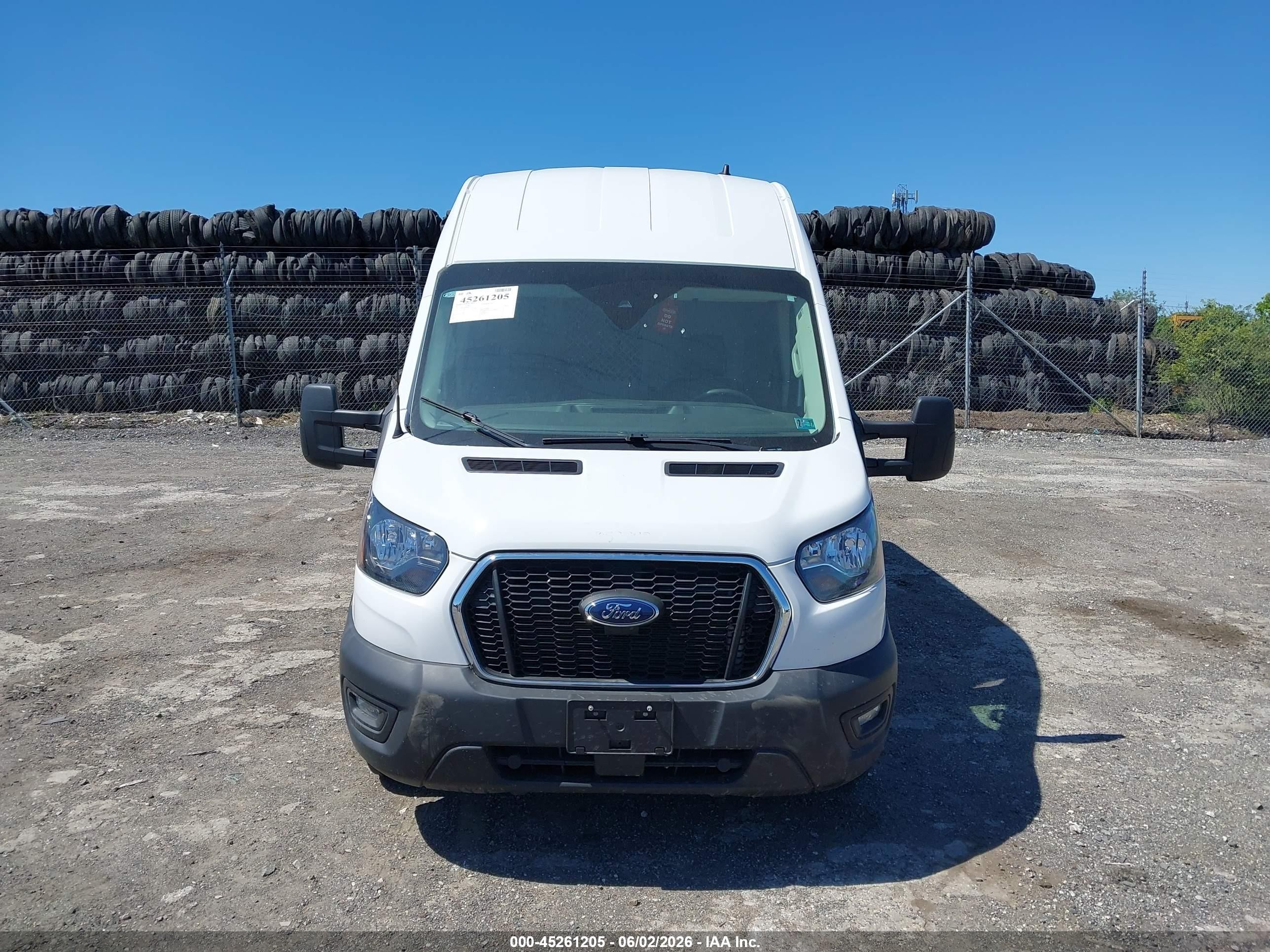 2023 Ford Transit-250   White vin: 1FTBR2X89PKB26751