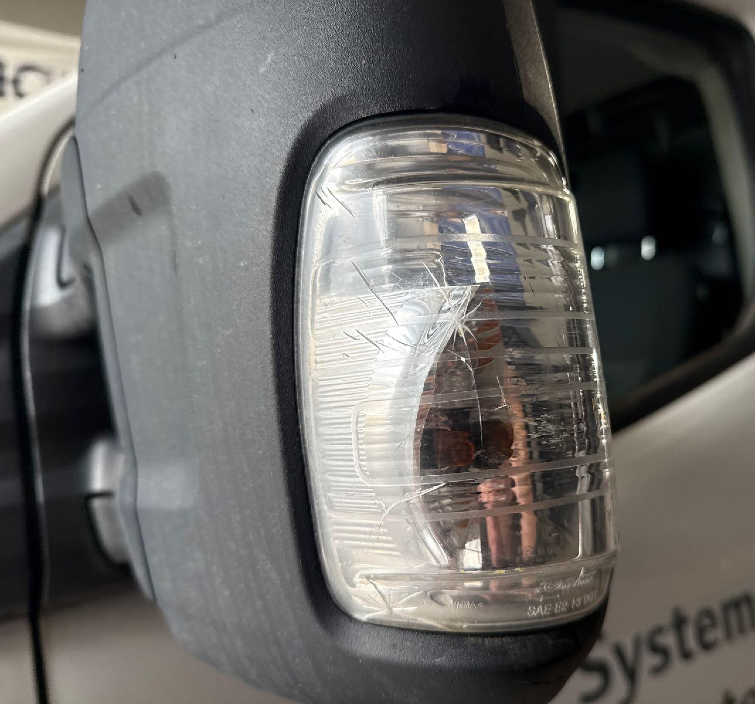 2020 Ford Transit-250   vin: 1FTBR2YG5LKA32432