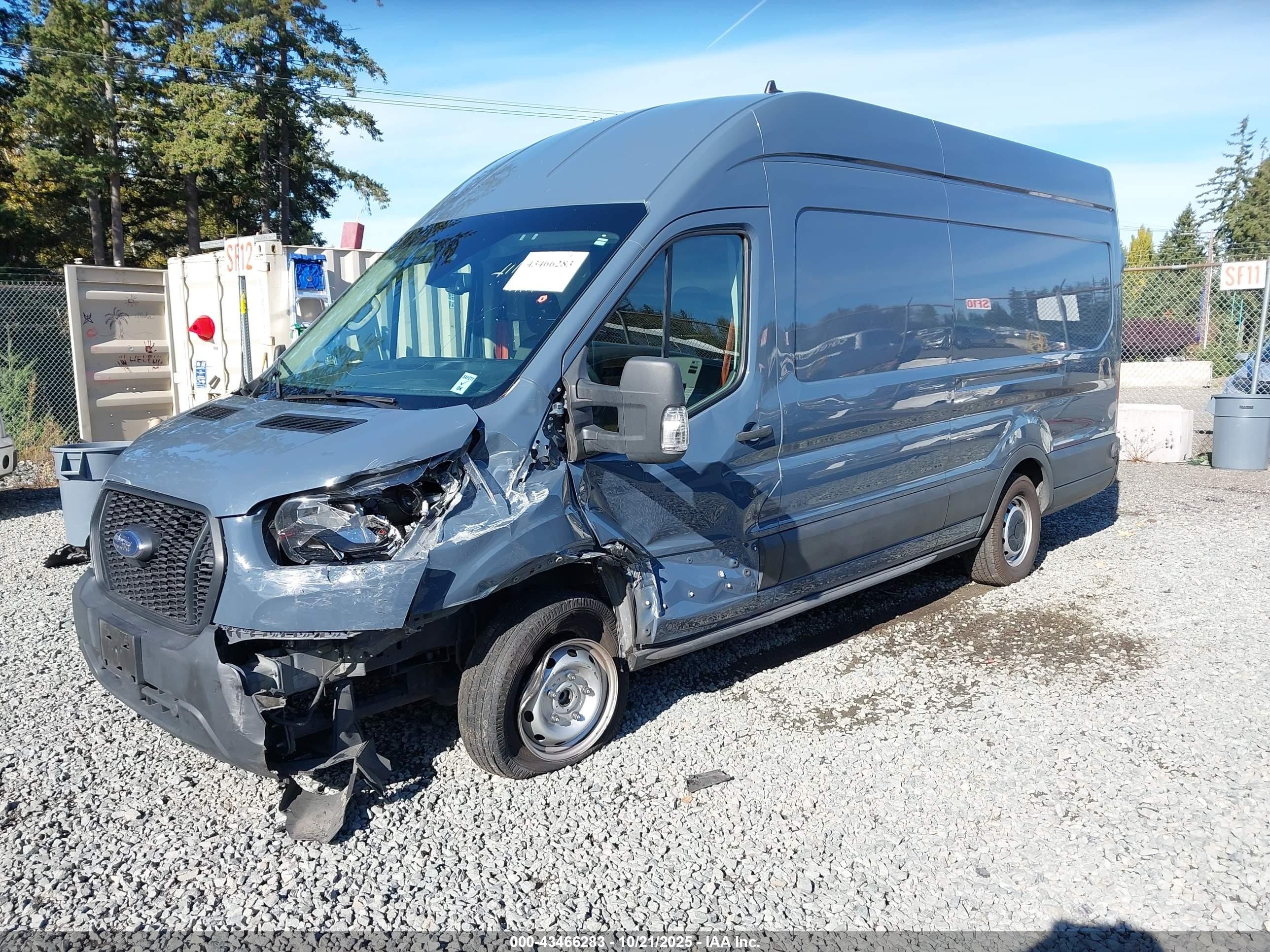 2021 Ford Transit-250 Cargo Van   Синий vin: 1FTBR3X86MKA54585
