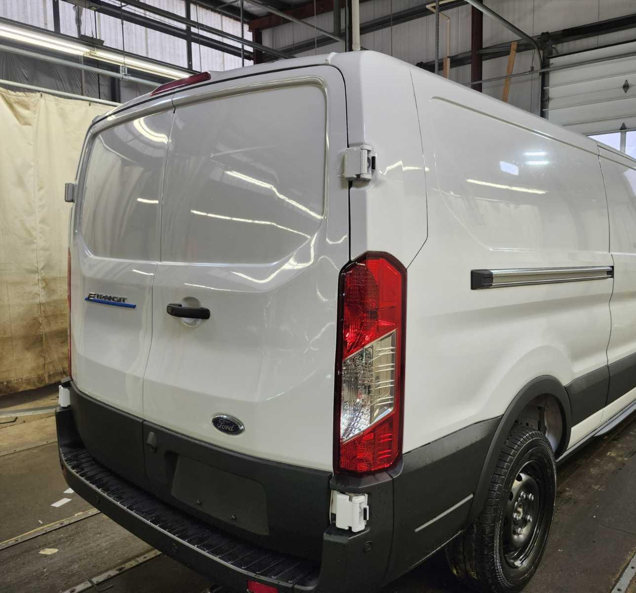 2025 Ford E-transit-350   vin: 1FTBW1YM0SKA12998