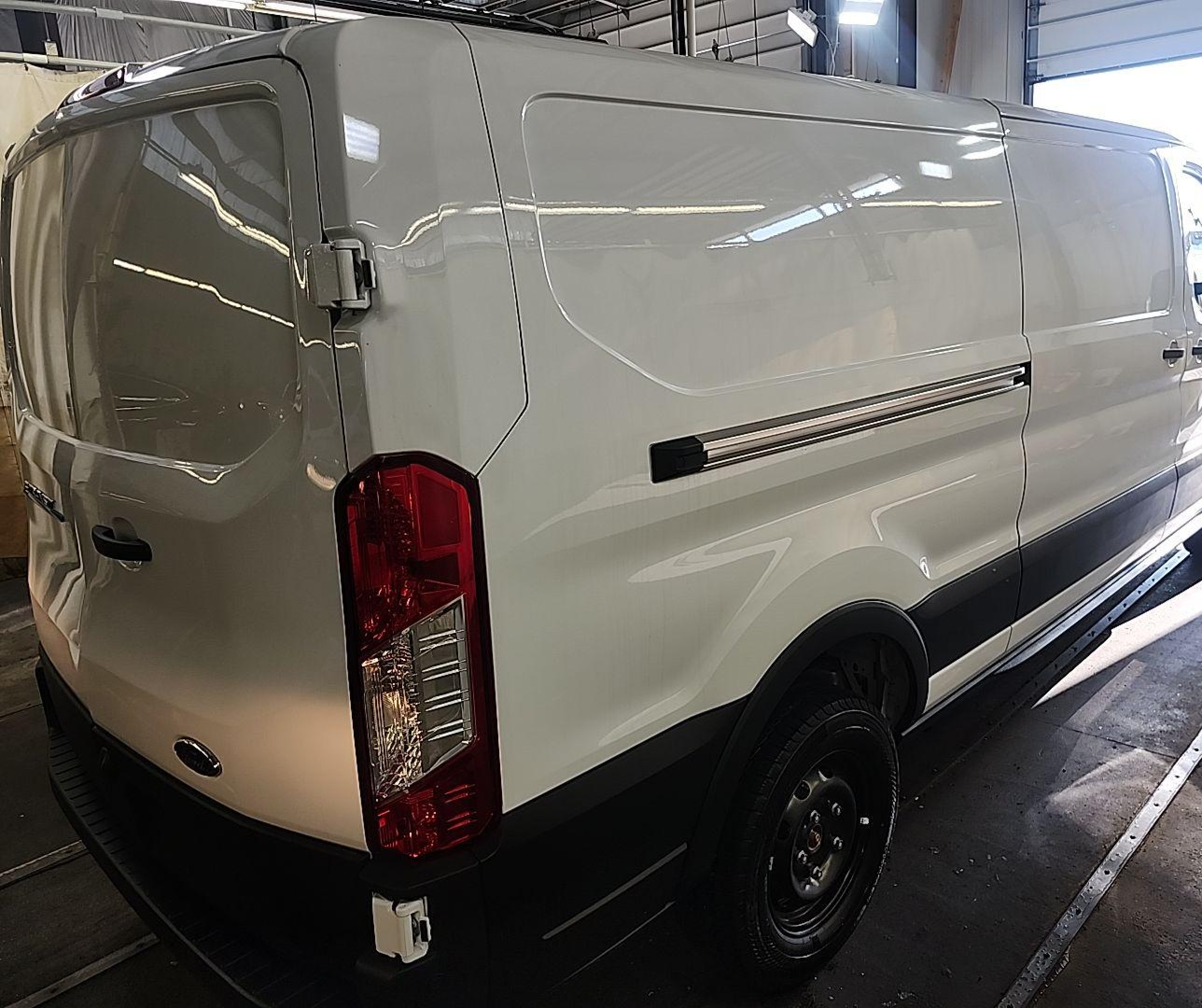 2025 Ford E-transit-350   vin: 1FTBW1YM9SKA12952