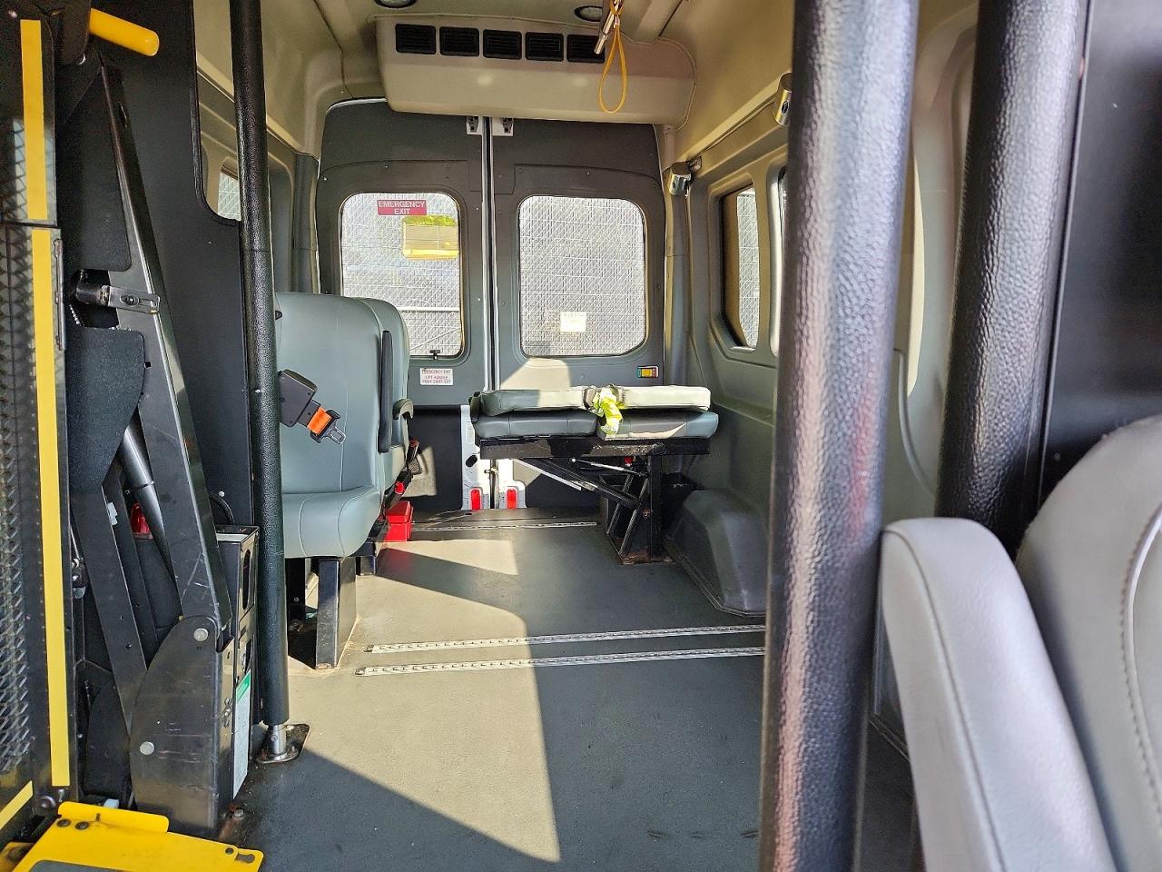 2017 Ford Transit T-350 Handicap Accessible Passen White vin: 1FTBW2XMXHKB48832