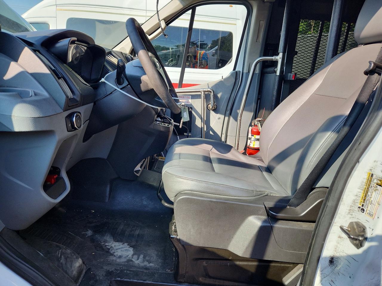 2017 Ford Transit T-350 Handicap Accessible Passen White vin: 1FTBW2XMXHKB48832