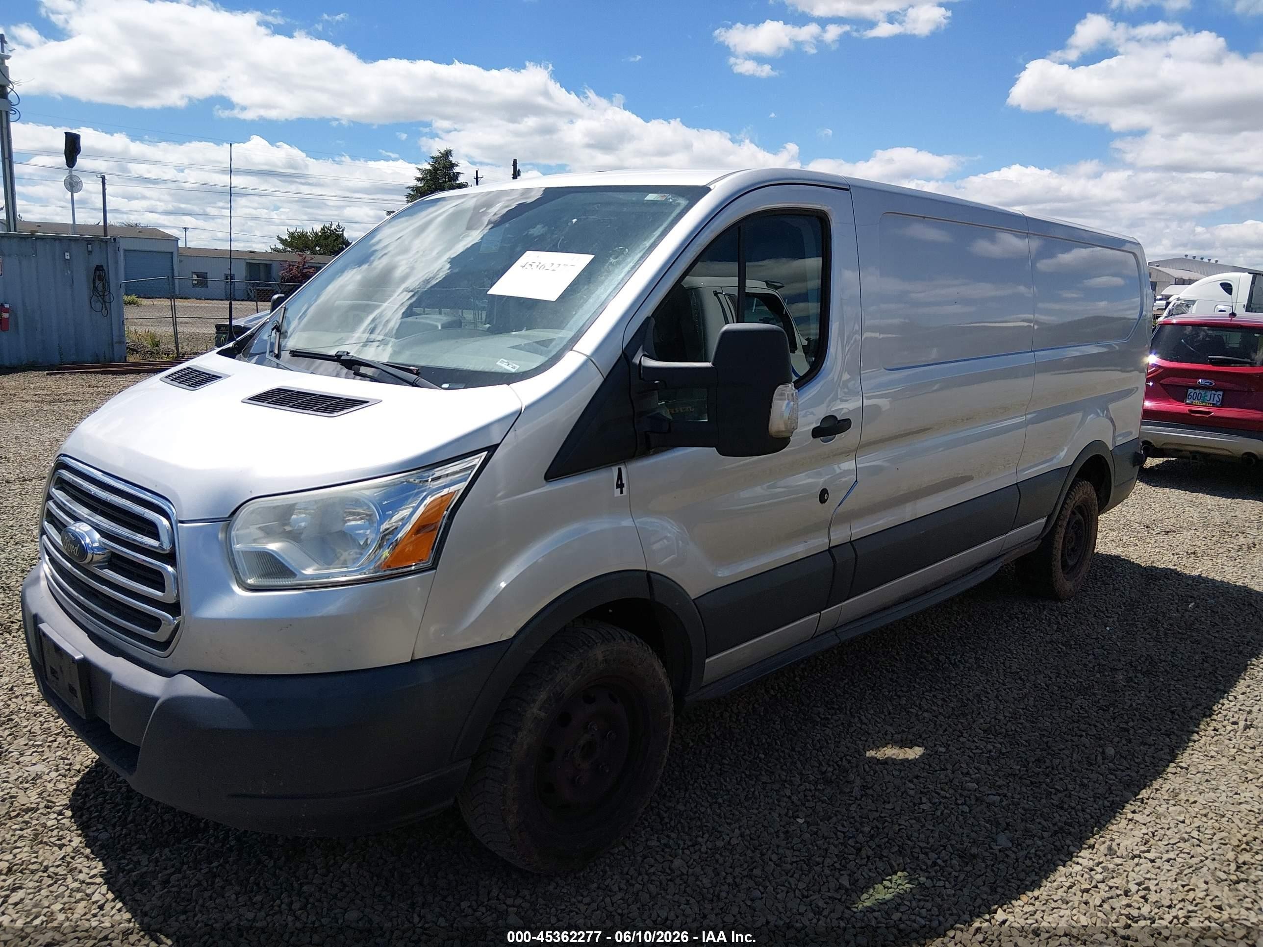 2015 Ford Transit-350   Silver vin: 1FTBW2YG9FKA50056