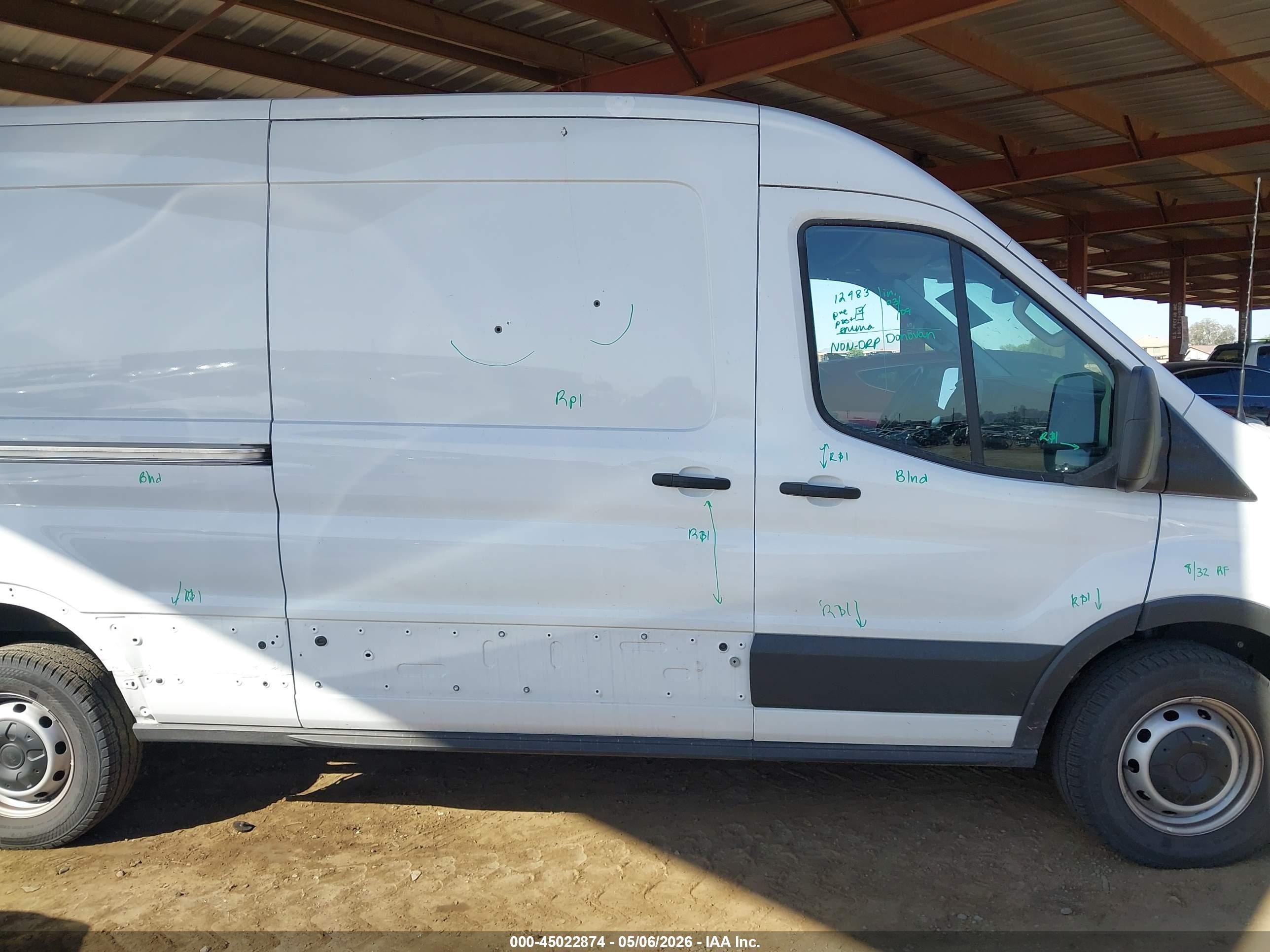 2024 Ford Transit-350   White vin: 1FTBW9C88RKA48909