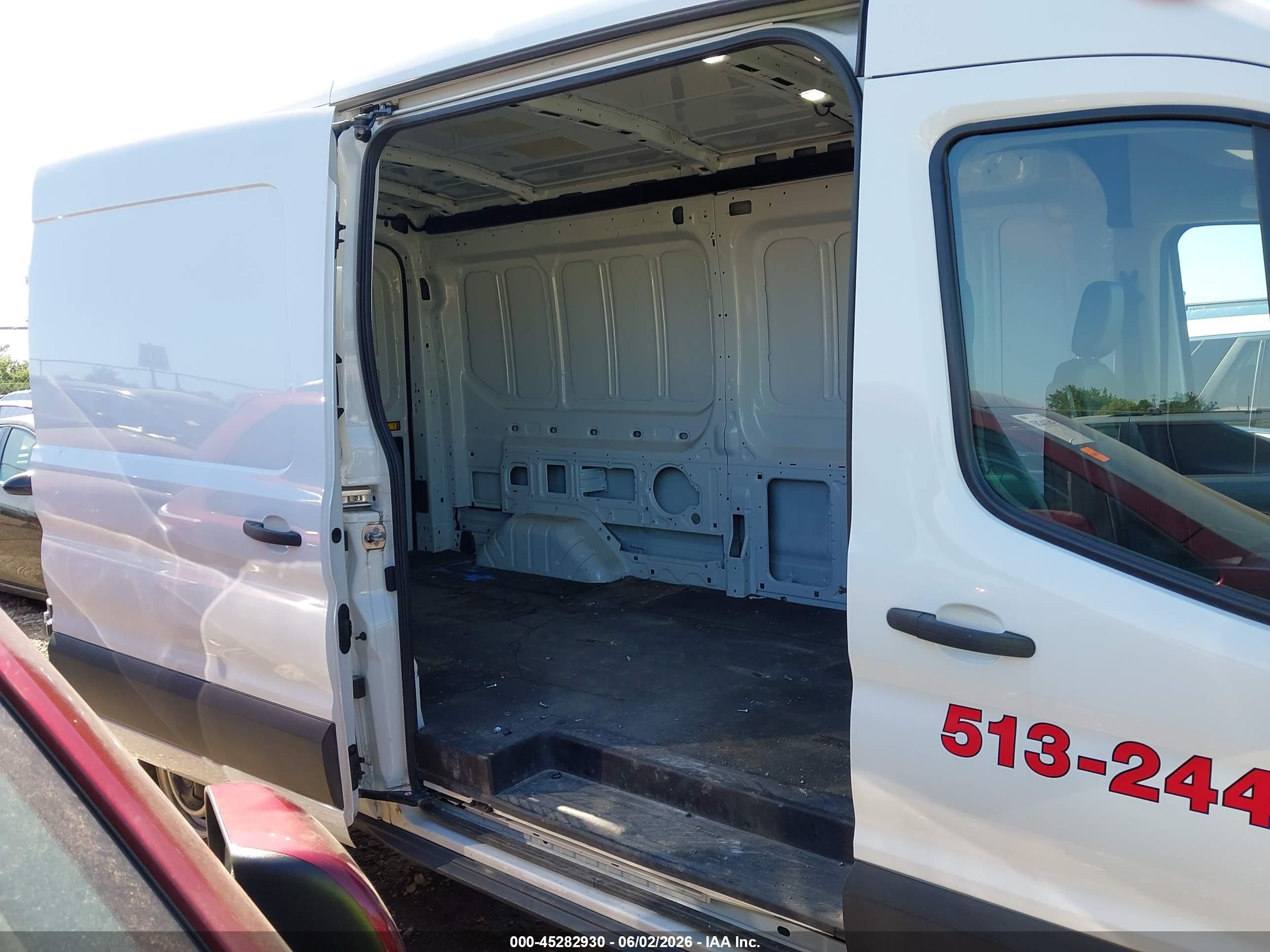 2024 Ford Transit-350 White vin: 1FTBW9C8XRKA39824