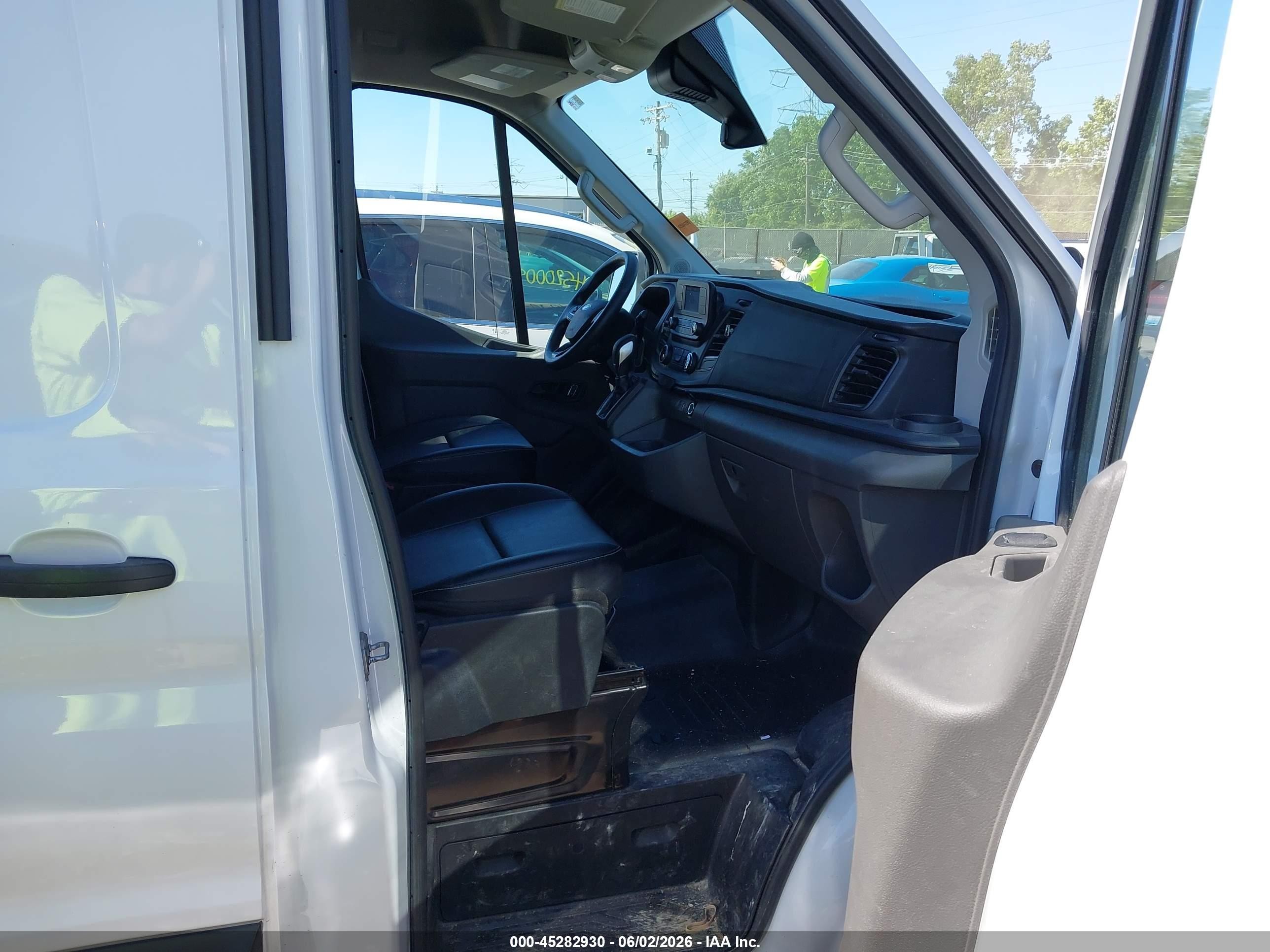 2024 Ford Transit-350 White vin: 1FTBW9C8XRKA39824