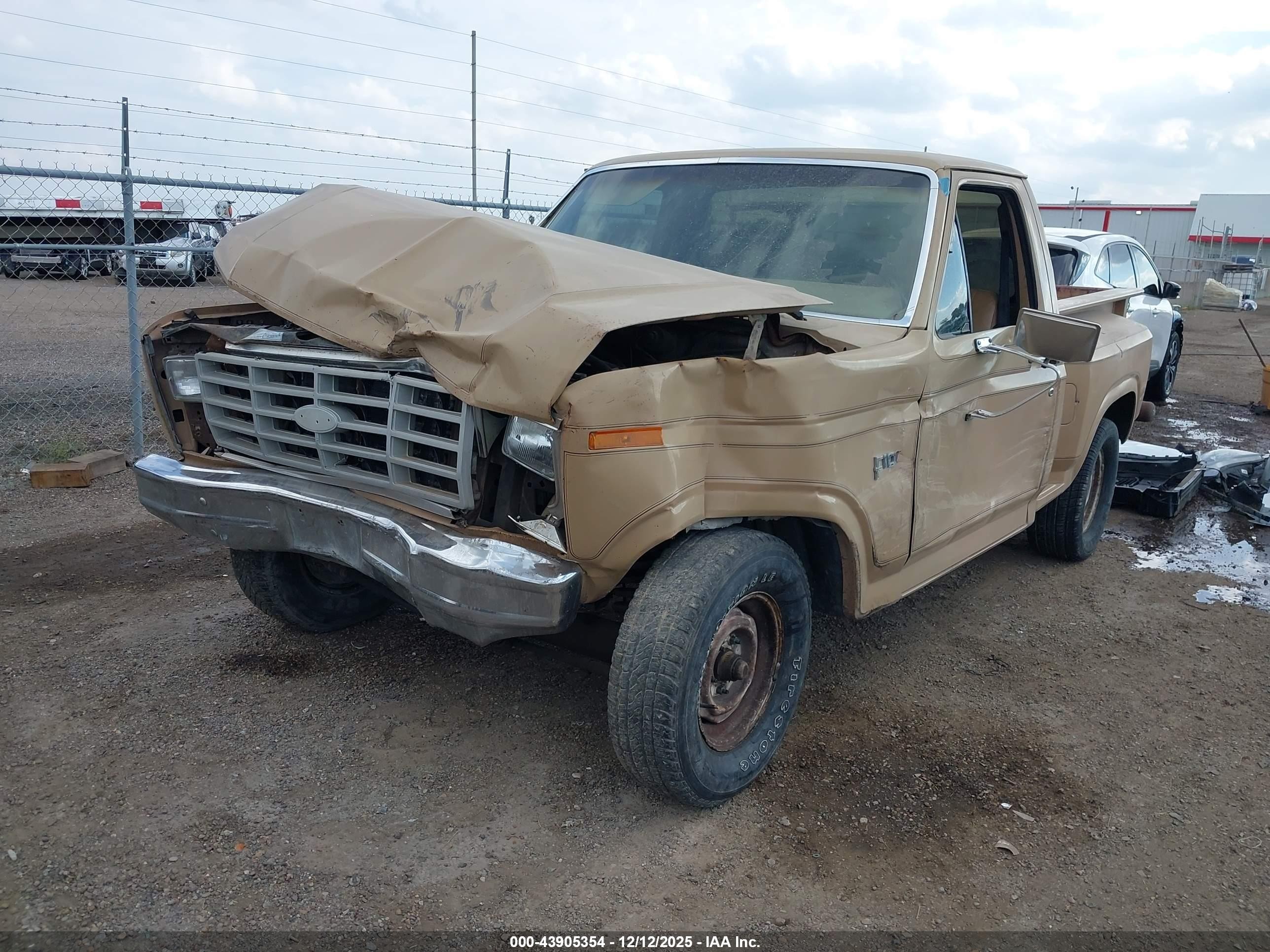 1983 Ford F100   Brown vin: 1FTCF10Y1DPA08516